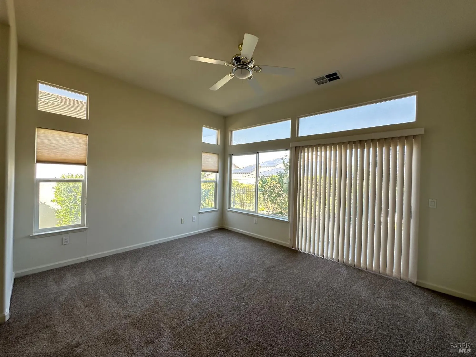 Property Slideshow image 16 of 18 | 470 edgewood dr, Rio Vista, CA, 94571