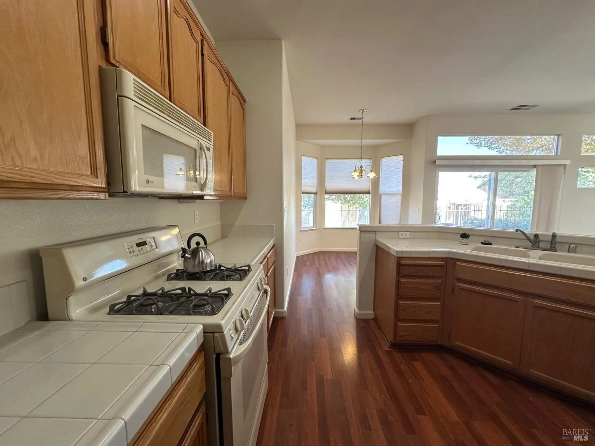 Property Slideshow image 11 of 18 | 470 edgewood dr, Rio Vista, CA, 94571