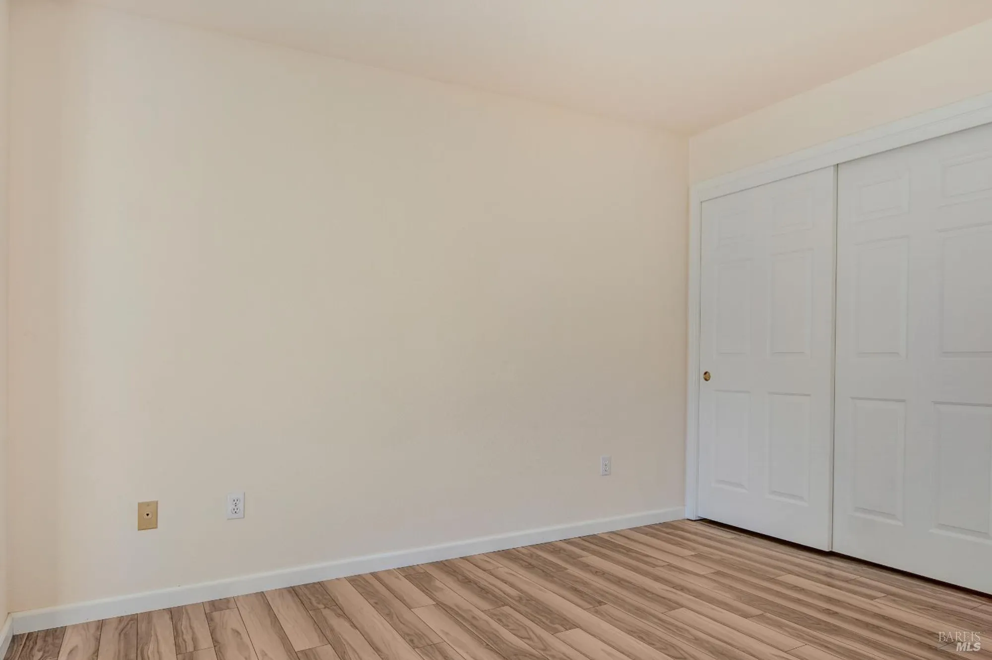 Property Slideshow image 15 of 19 | 7921 oakmont dr, Santa Rosa, CA, 95409