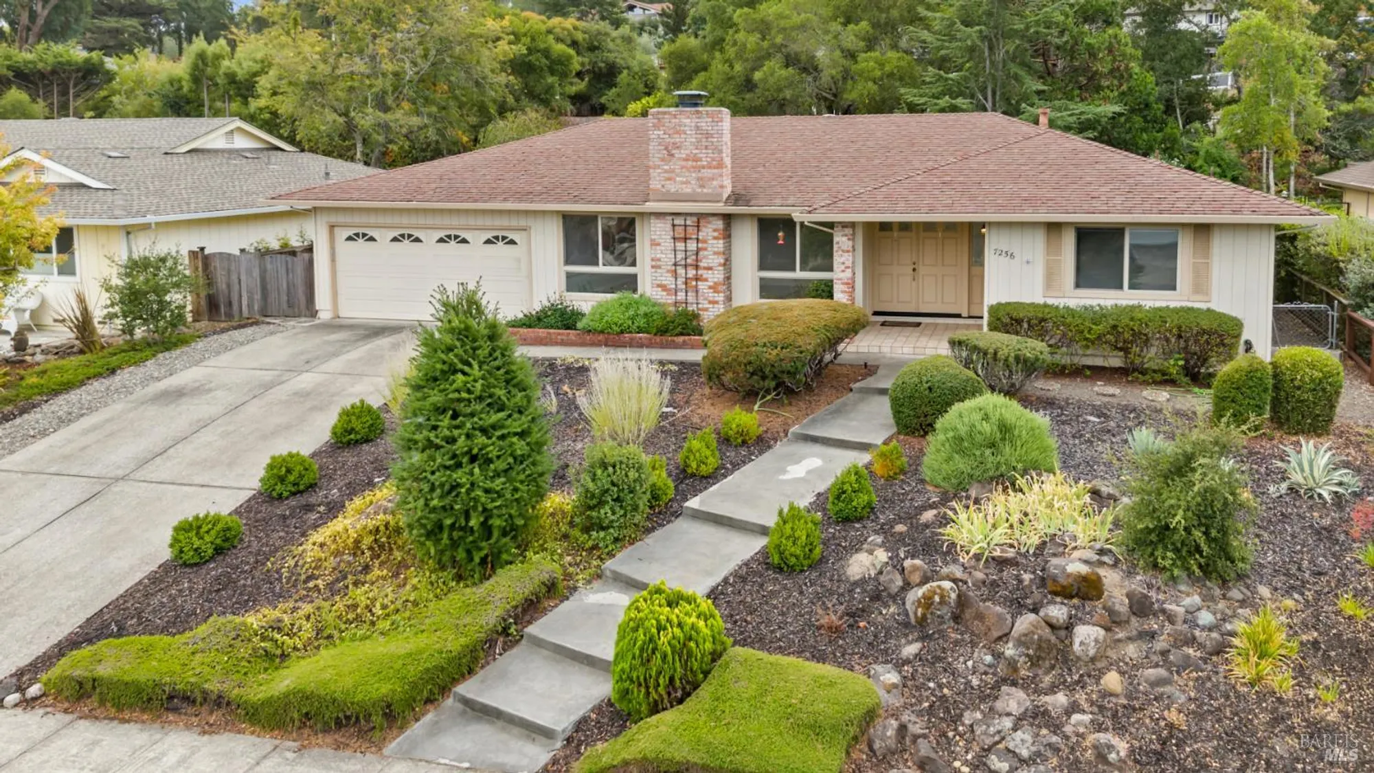 Property Slideshow image 1 of 24 | 7256 oakmont dr, Santa Rosa, CA, 95409