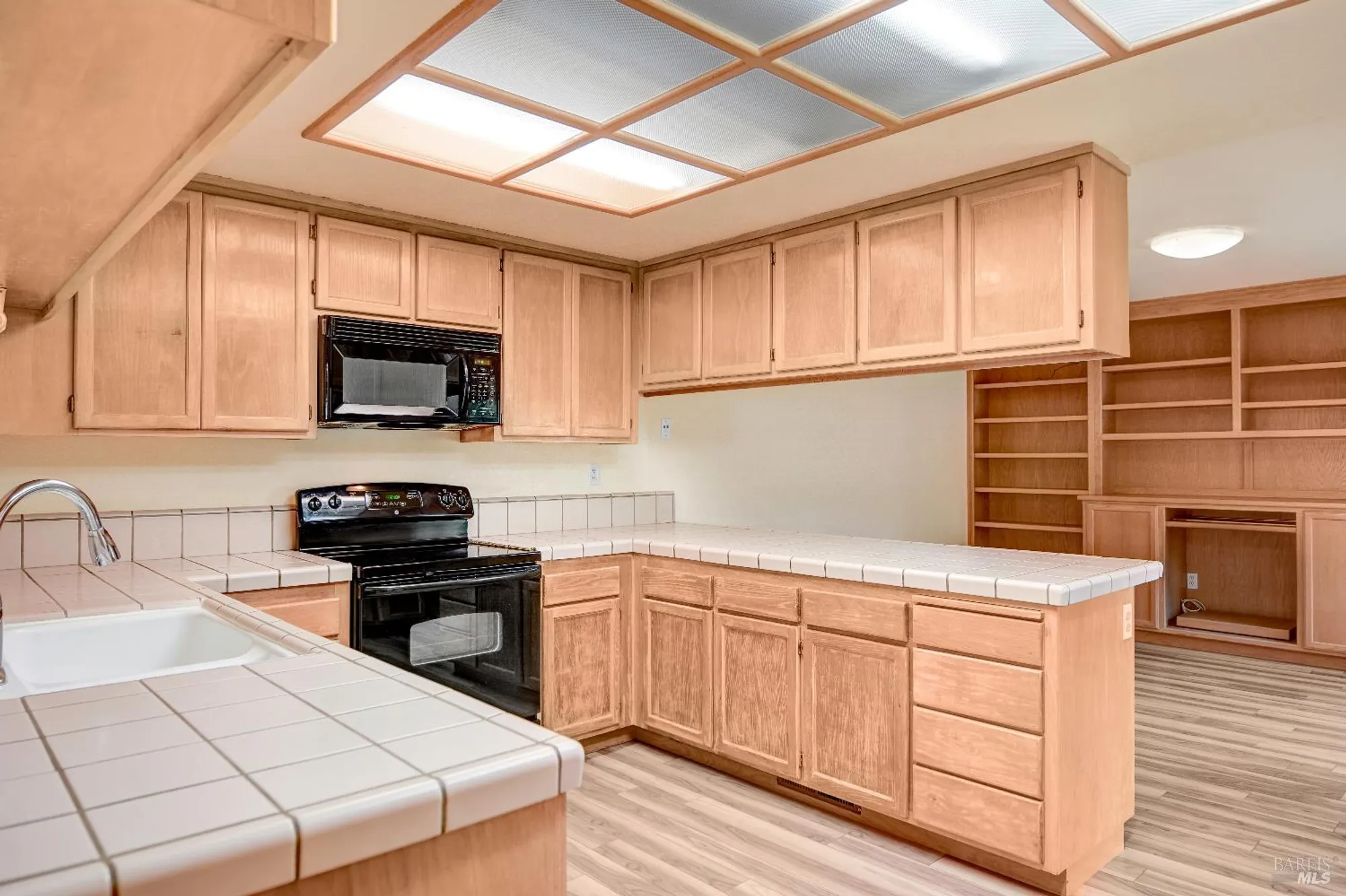 Property Slideshow image 1 of 19 | 7921 oakmont dr, Santa Rosa, CA, 95409