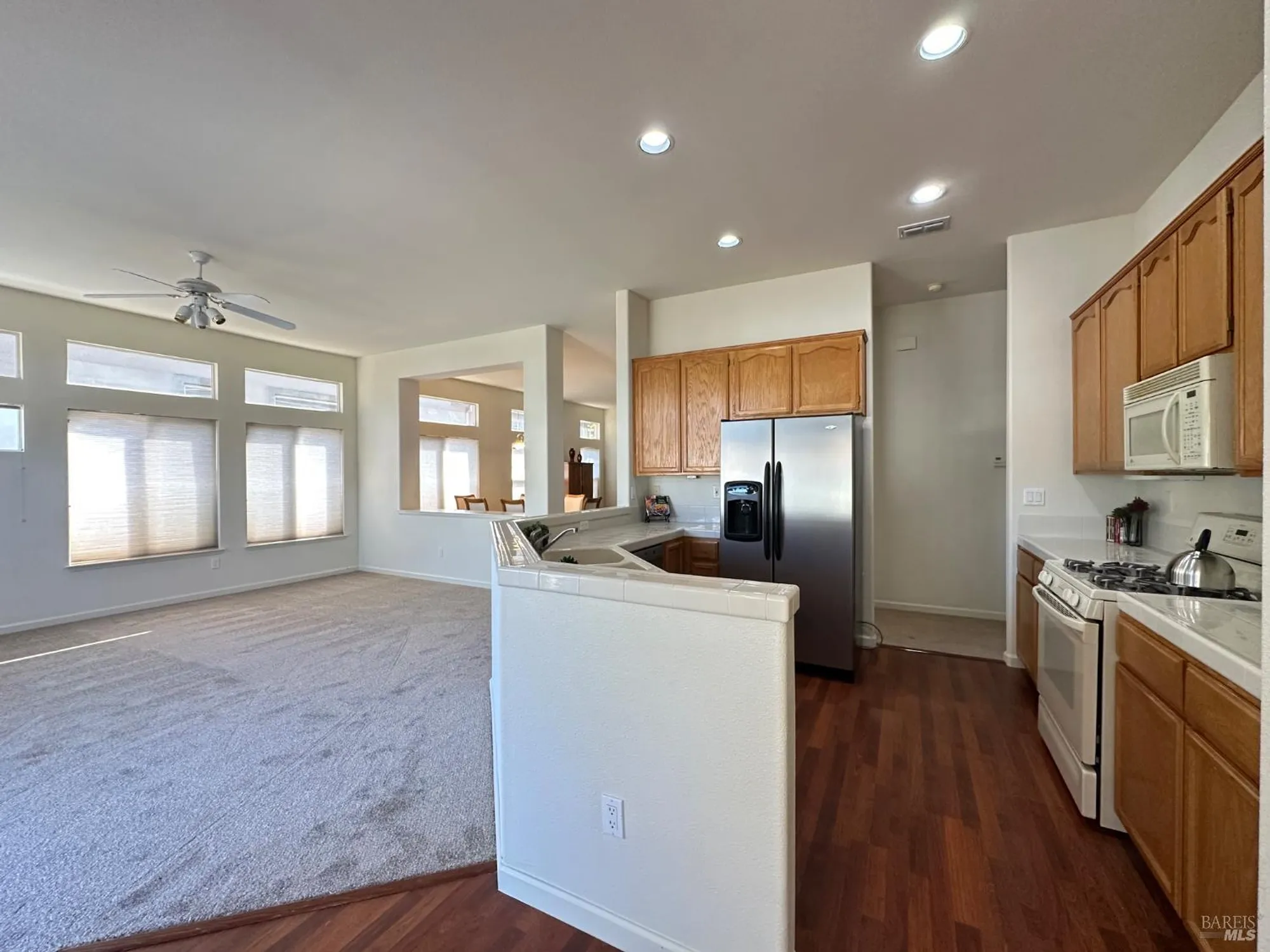 Property Slideshow image 9 of 18 | 470 edgewood dr, Rio Vista, CA, 94571