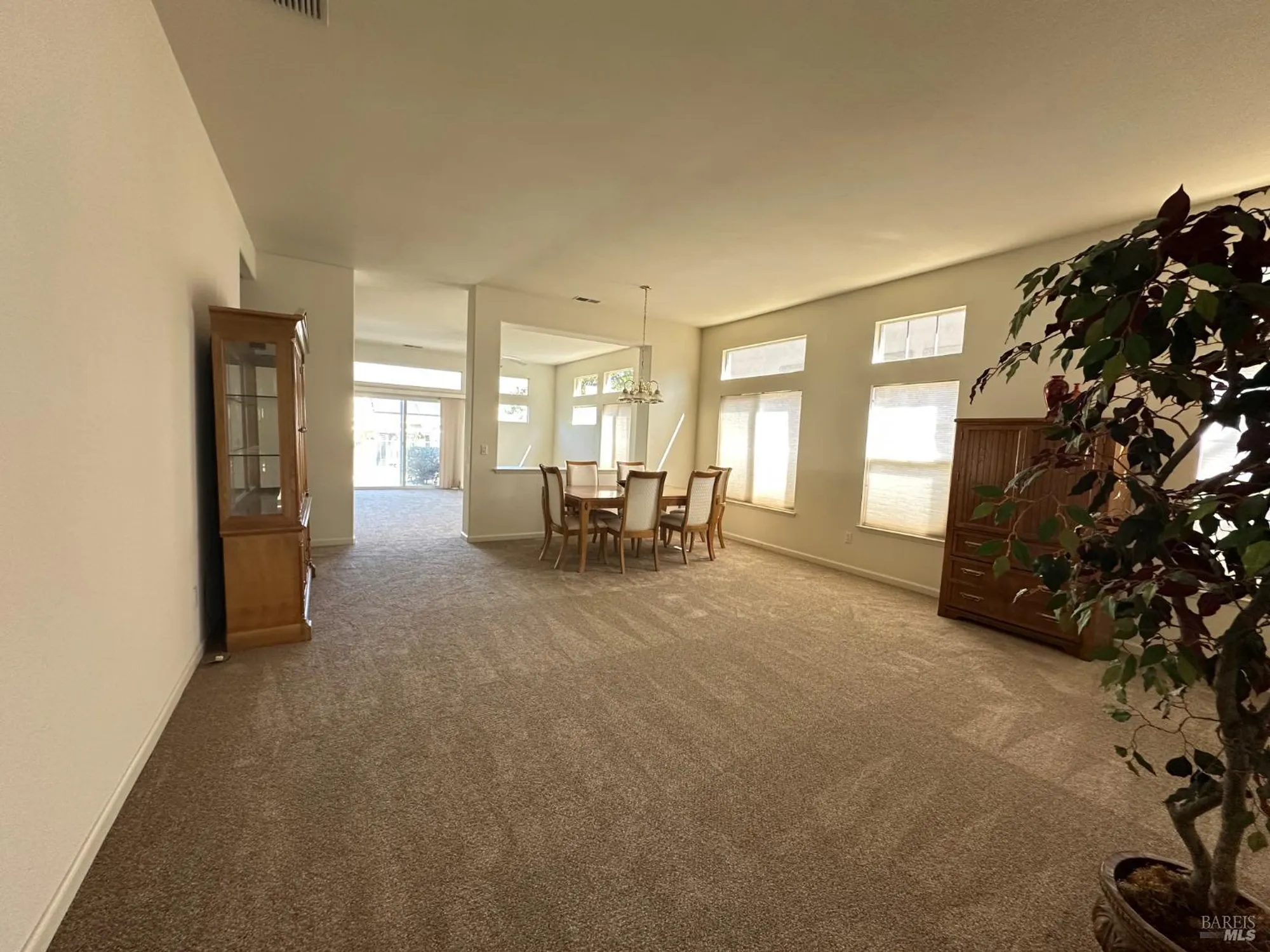 Property Slideshow image 3 of 18 | 470 edgewood dr, Rio Vista, CA, 94571