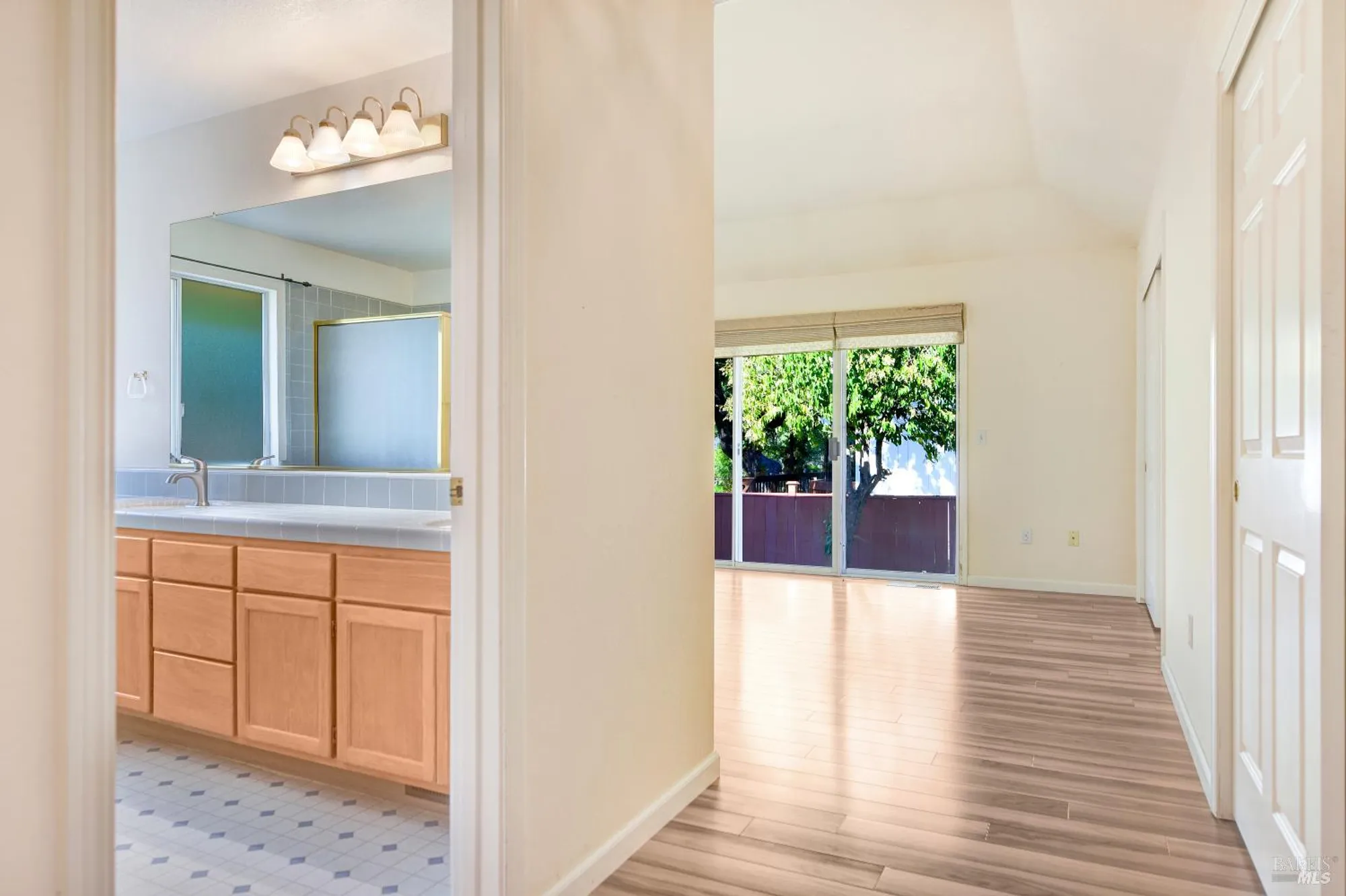 Property Slideshow image 10 of 19 | 7921 oakmont dr, Santa Rosa, CA, 95409