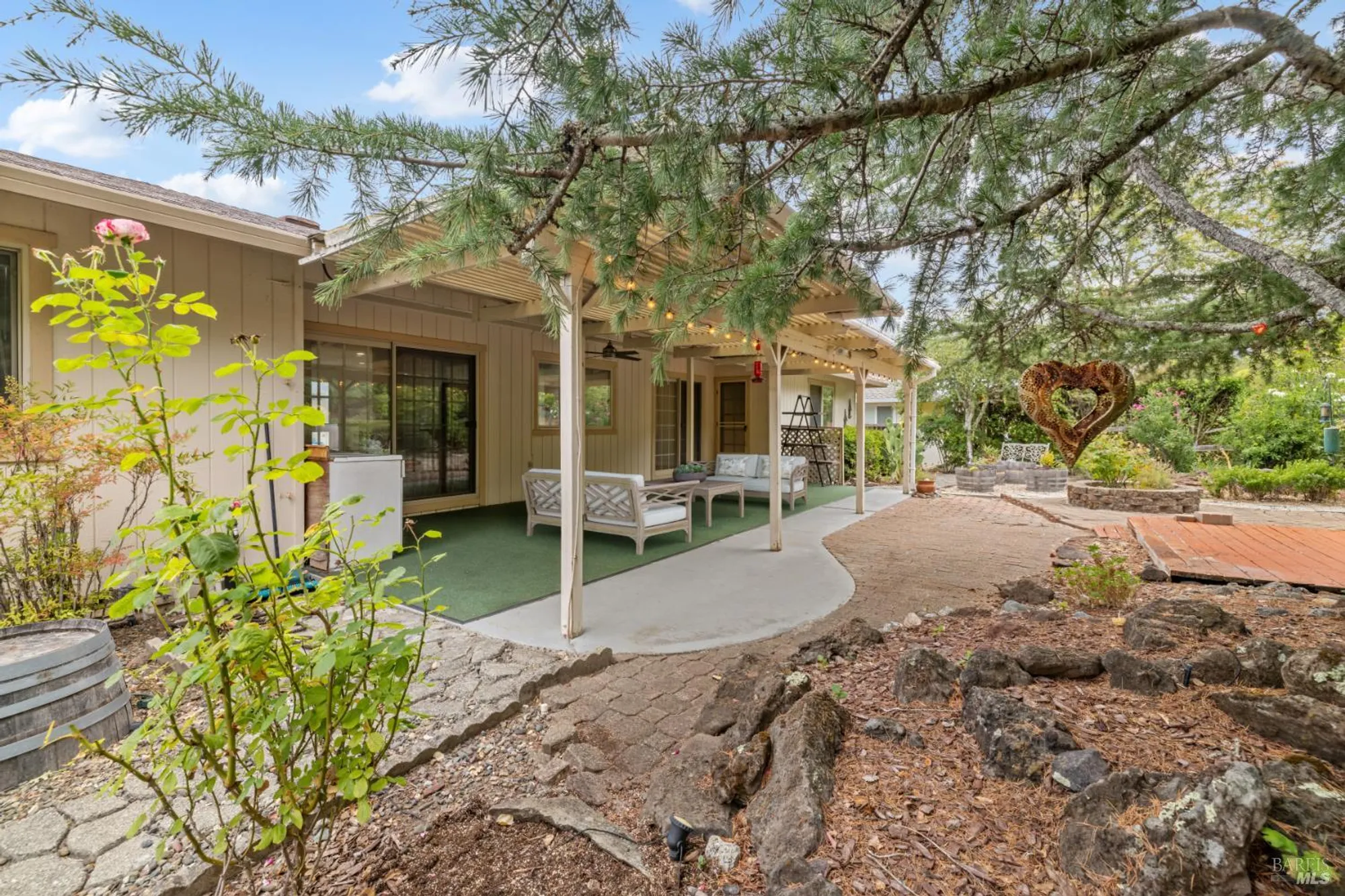 Property Slideshow image 13 of 24 | 7256 oakmont dr, Santa Rosa, CA, 95409