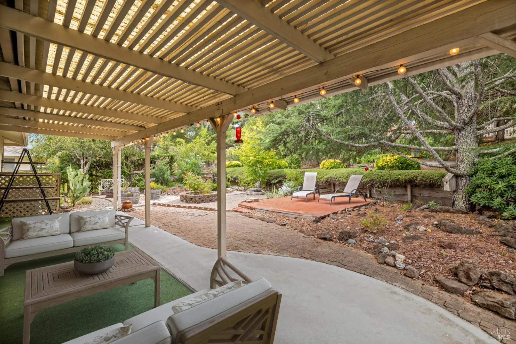 Property Slideshow image 12 of 24 | 7256 oakmont dr, Santa Rosa, CA, 95409