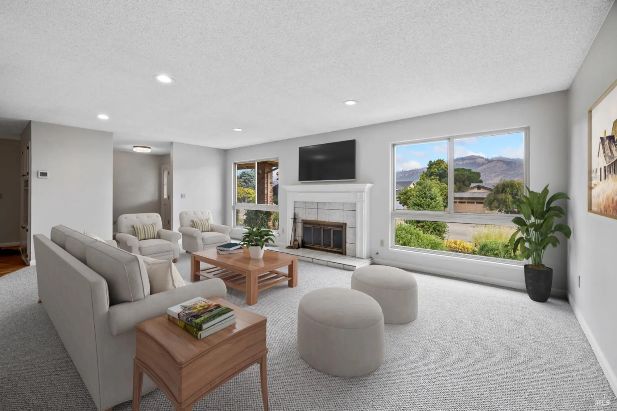 Property Slideshow image 5 of 24 | 7256 oakmont dr, Santa Rosa, CA, 95409