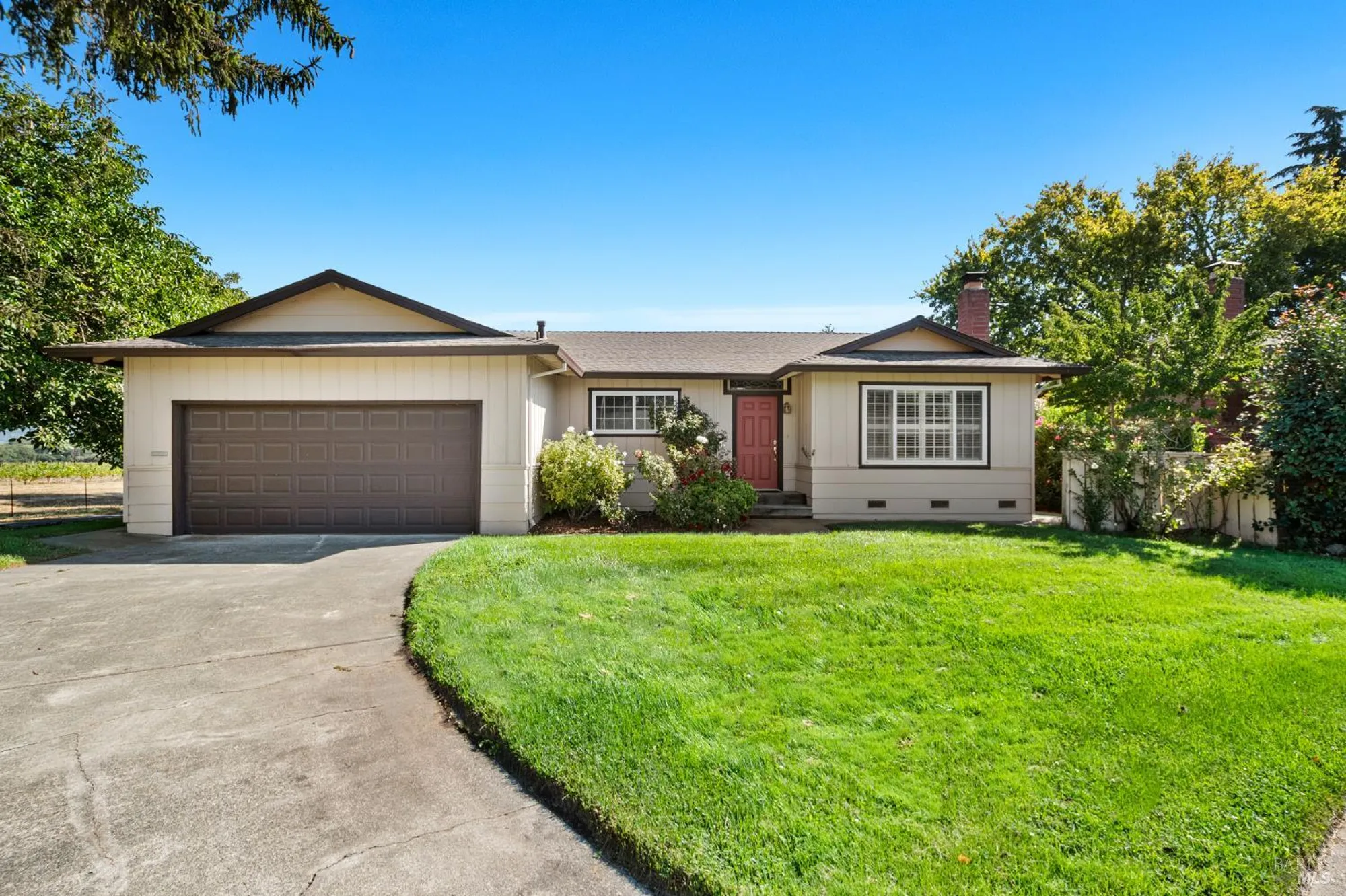 Property Slideshow image 2 of 59 | 175 temelec cir, Sonoma, CA, 95476