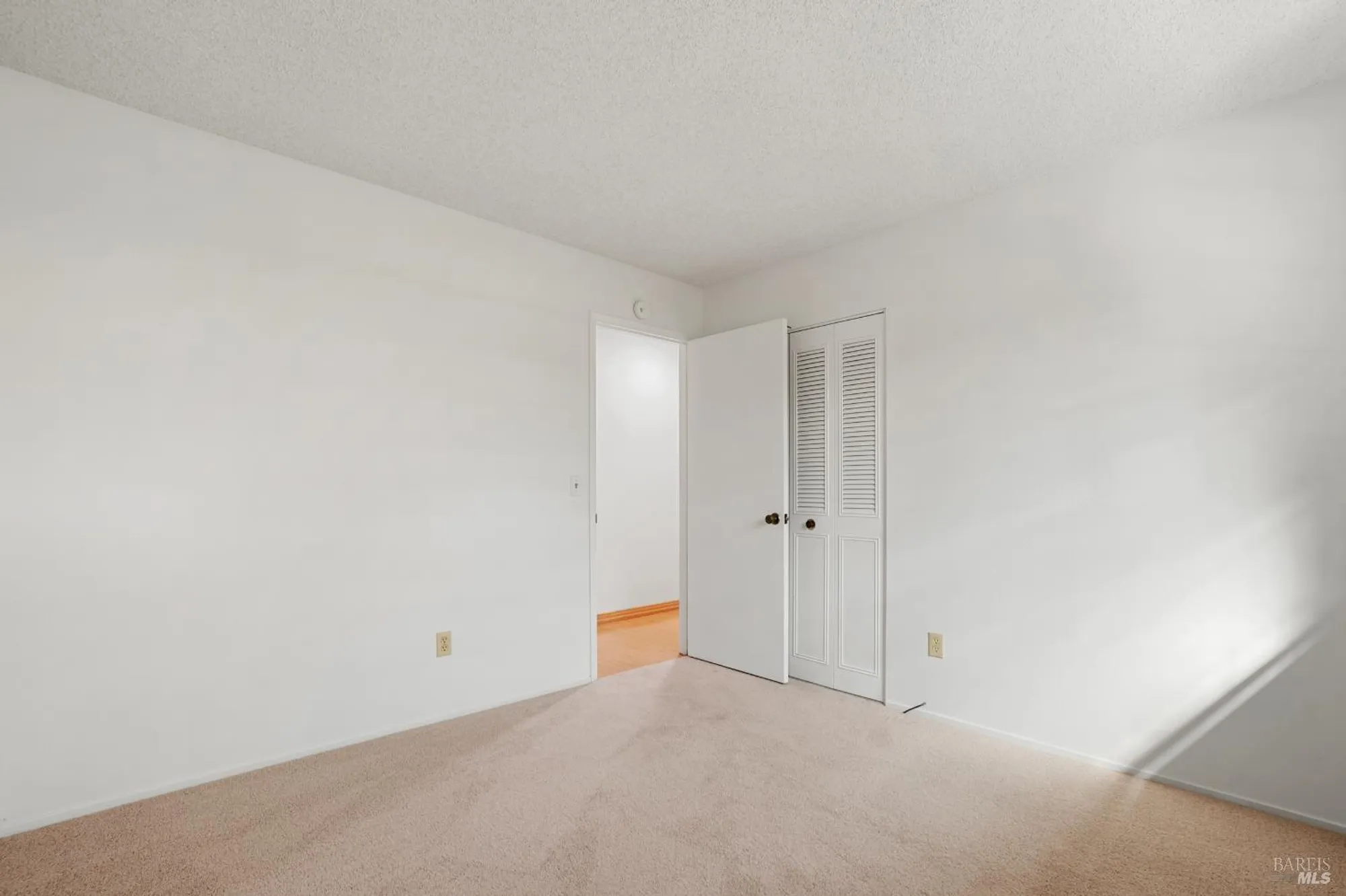 Property Slideshow image 28 of 59 | 175 temelec cir, Sonoma, CA, 95476