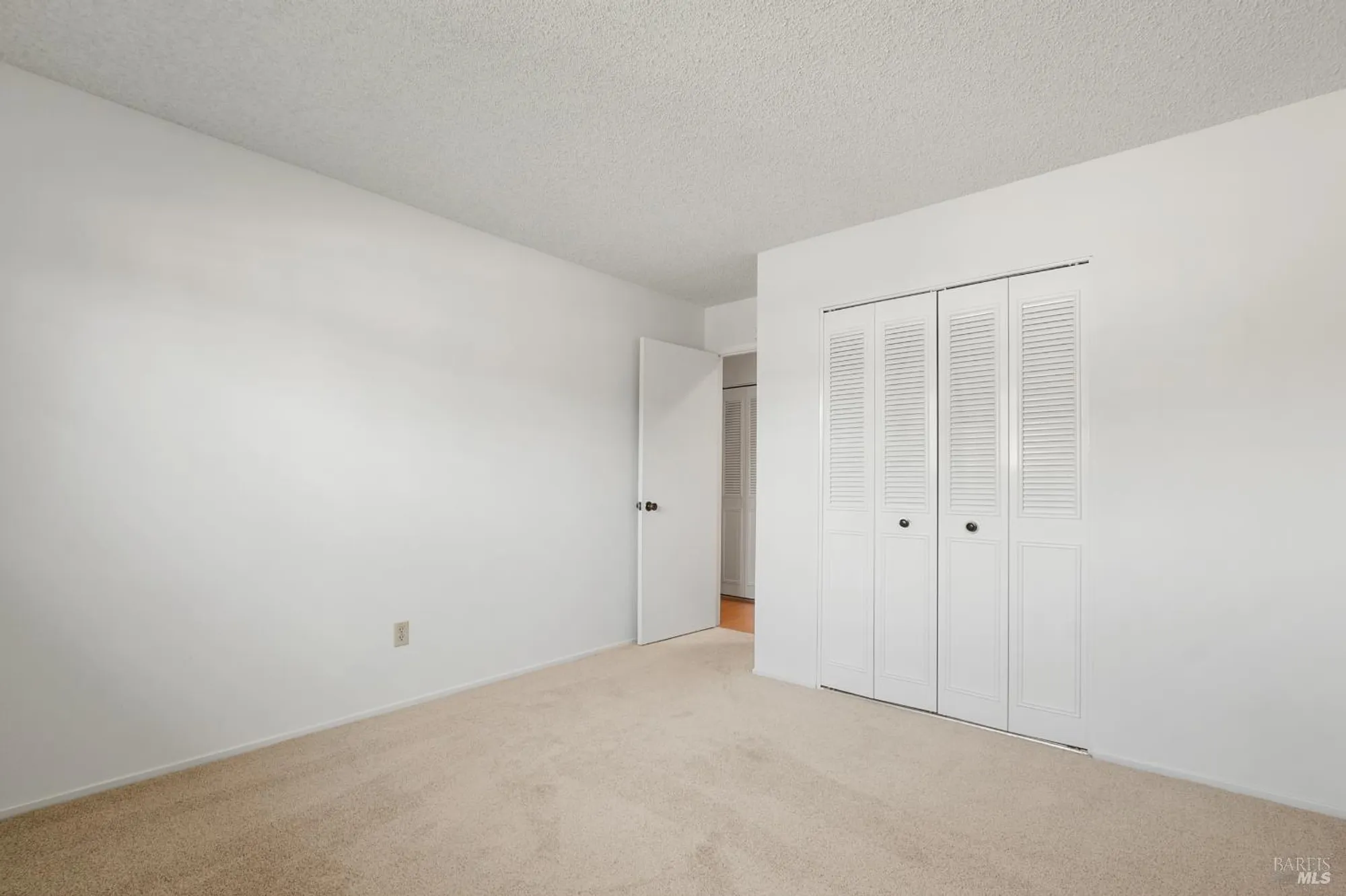 Property Slideshow image 33 of 59 | 175 temelec cir, Sonoma, CA, 95476