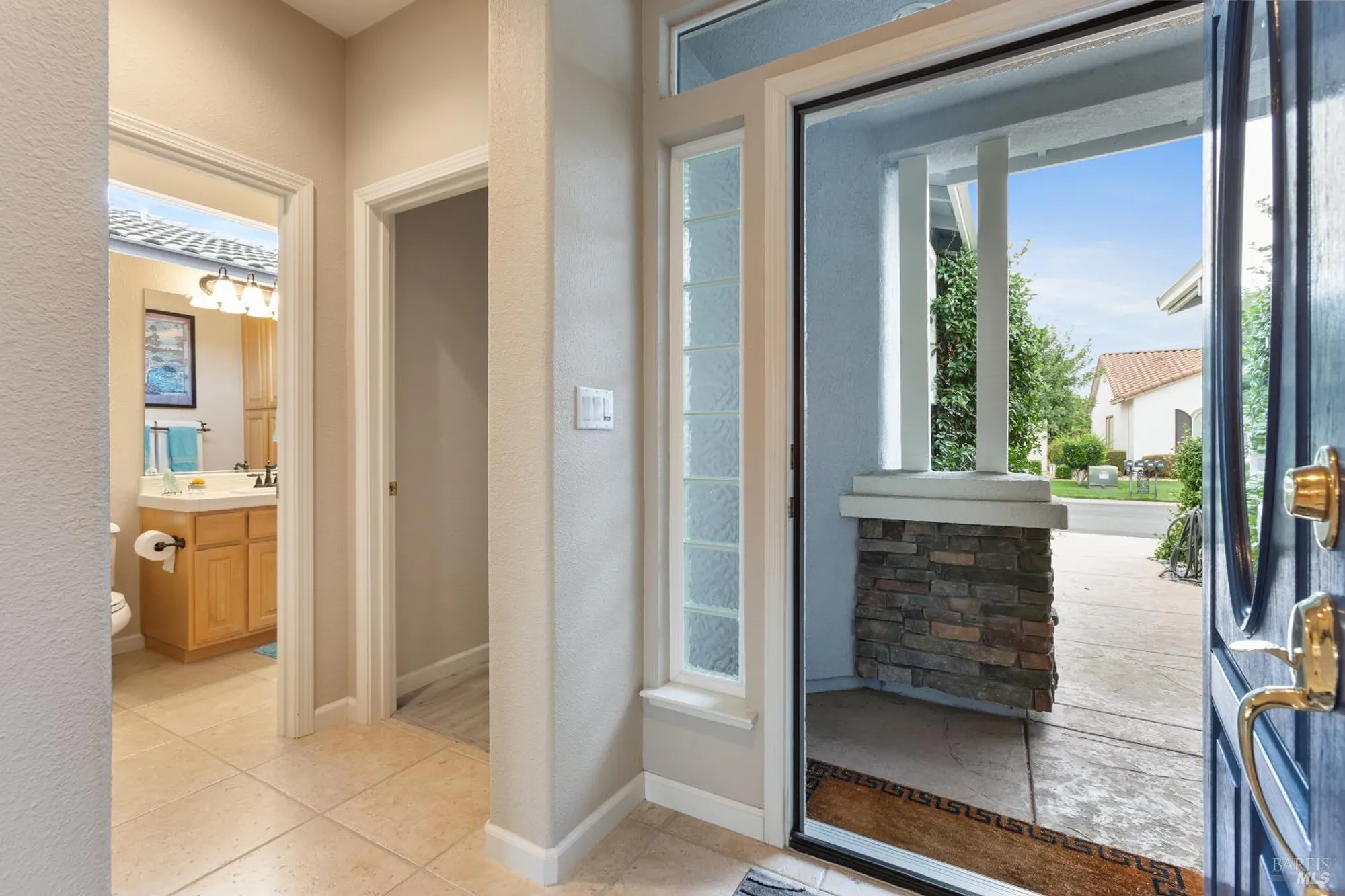 Property Slideshow image 16 of 39 | 536 quail walk way, Rio Vista, CA, 94571