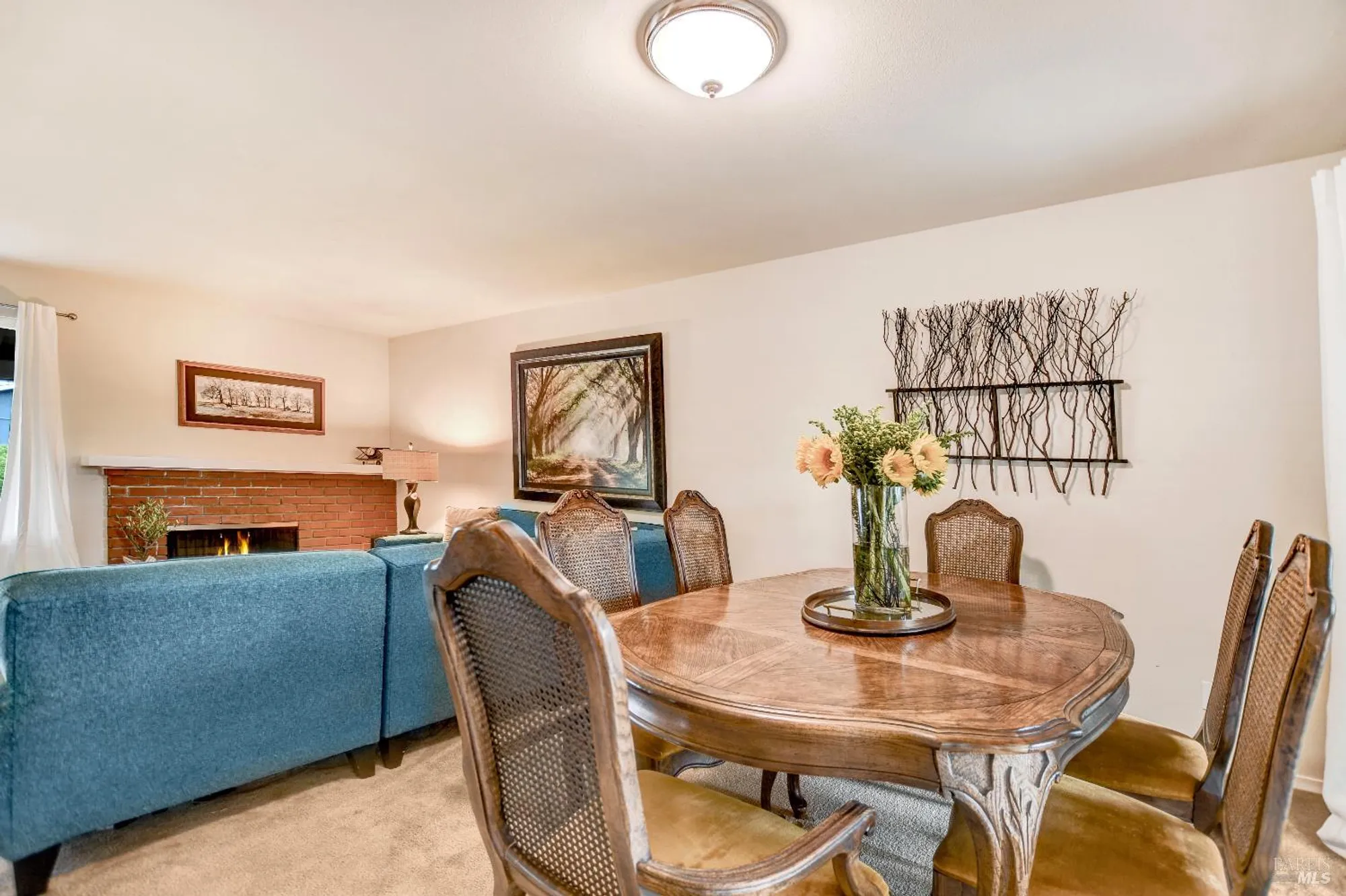 Property Slideshow image 7 of 24 | 284 valley oaks dr, Santa Rosa, CA, 95409