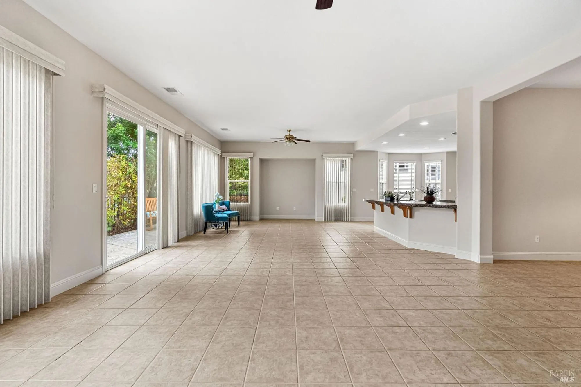 Property Slideshow image 6 of 79 | 408 willow brook way, Rio Vista, CA, 94571