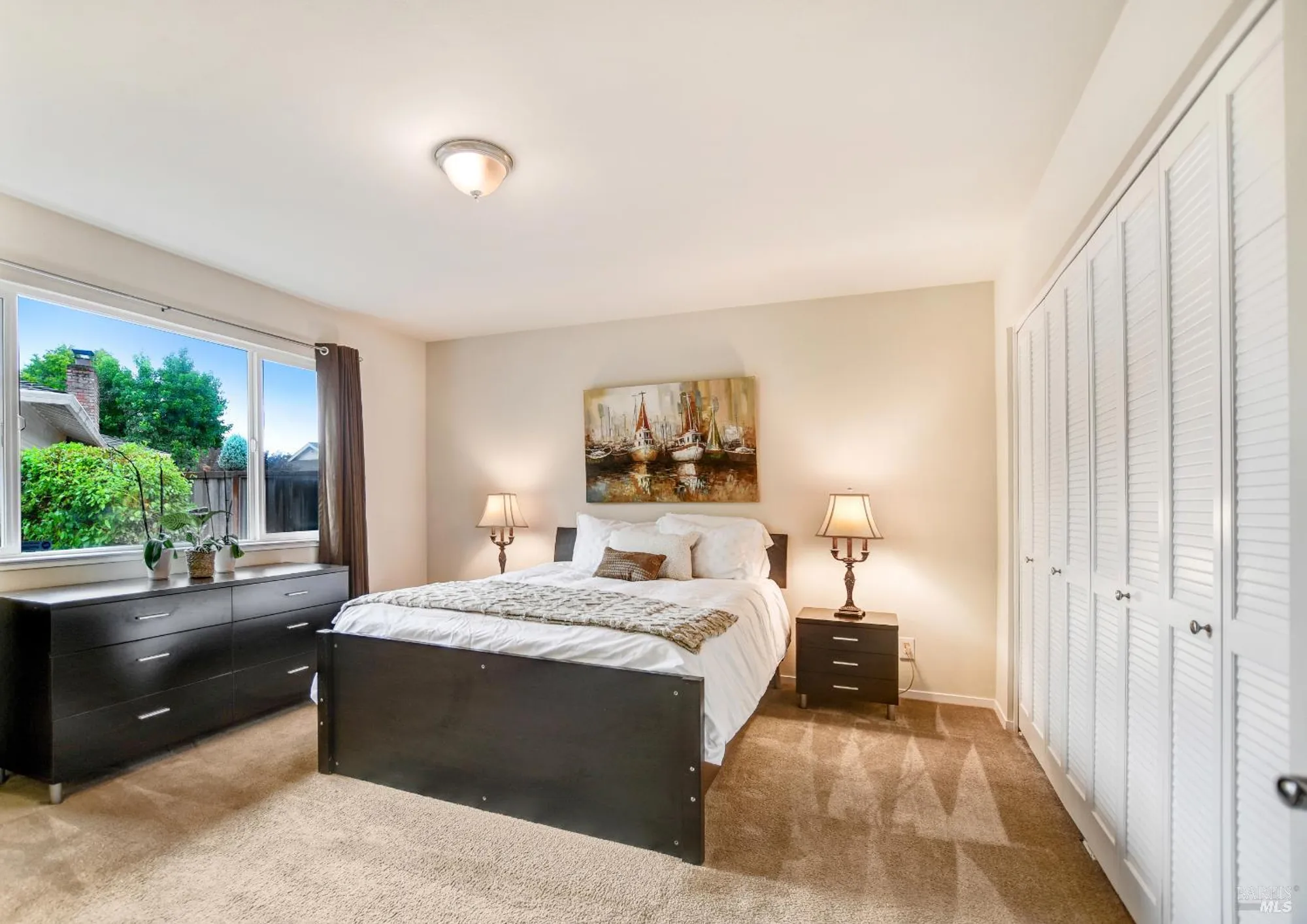 Property Slideshow image 12 of 24 | 284 valley oaks dr, Santa Rosa, CA, 95409