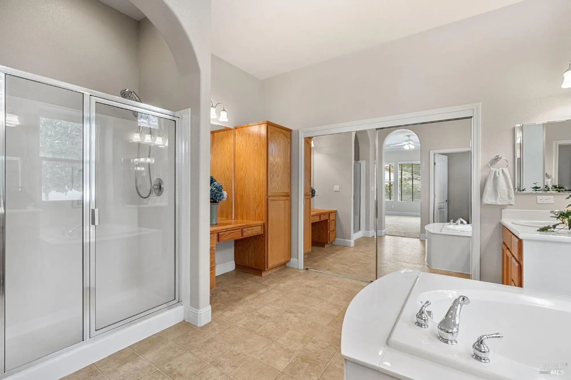 Property Slideshow image 25 of 79 | 408 willow brook way, Rio Vista, CA, 94571