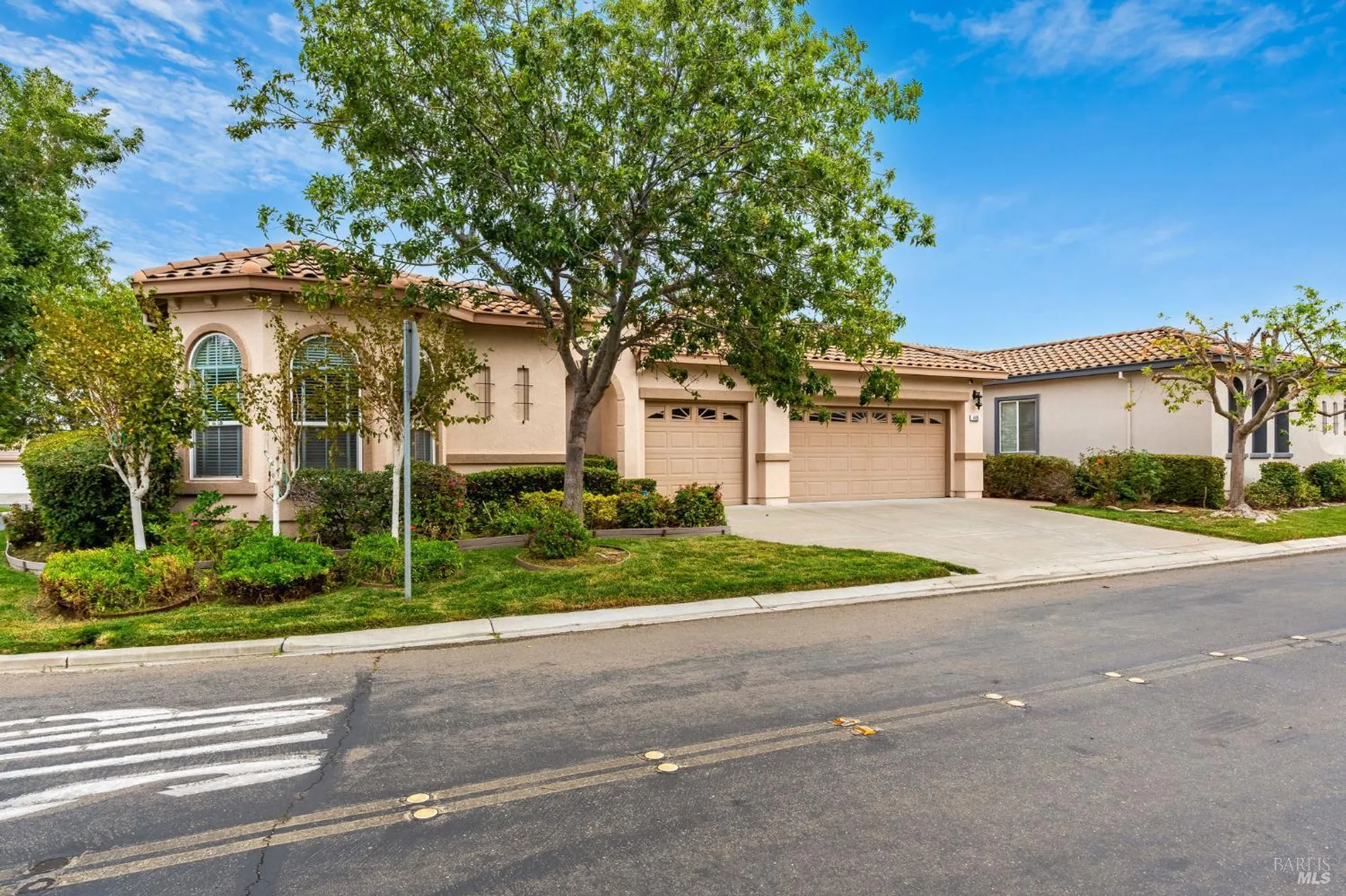 Property Slideshow image 1 of 79 | 408 willow brook way, Rio Vista, CA, 94571