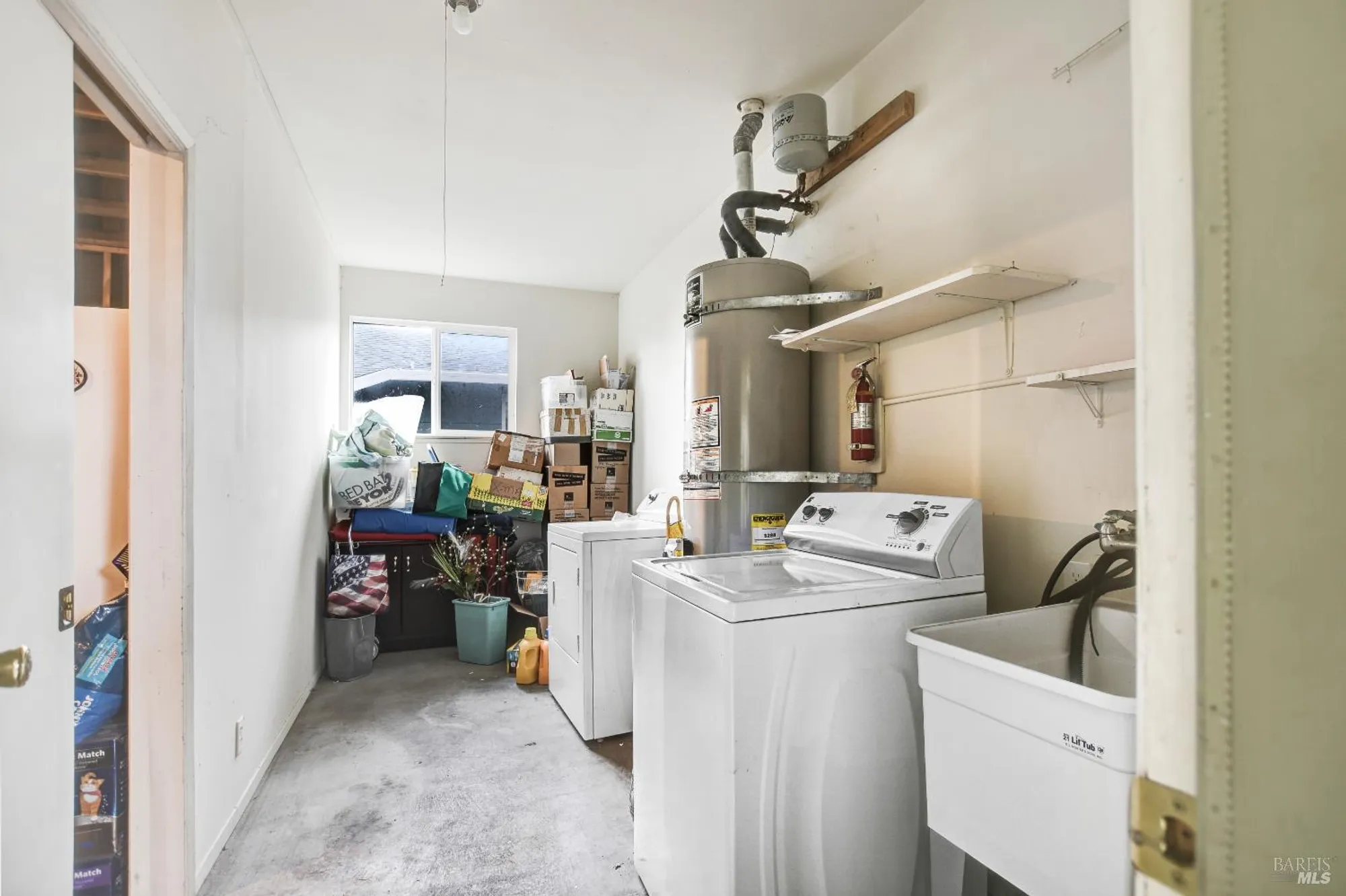 Property Slideshow image 20 of 24 | 284 valley oaks dr, Santa Rosa, CA, 95409