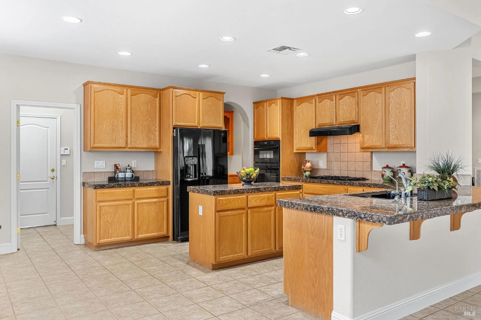 Property Slideshow image 12 of 79 | 408 willow brook way, Rio Vista, CA, 94571