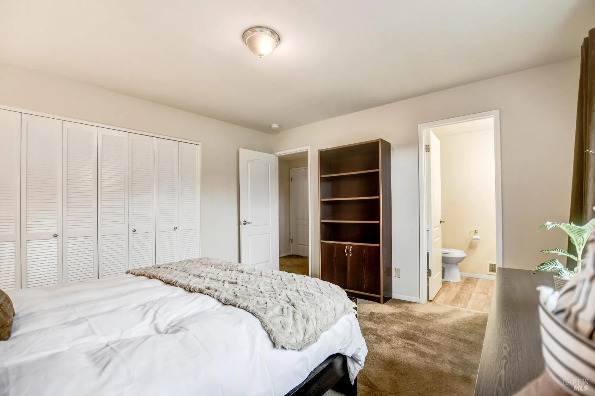 Property Slideshow image 14 of 24 | 284 valley oaks dr, Santa Rosa, CA, 95409