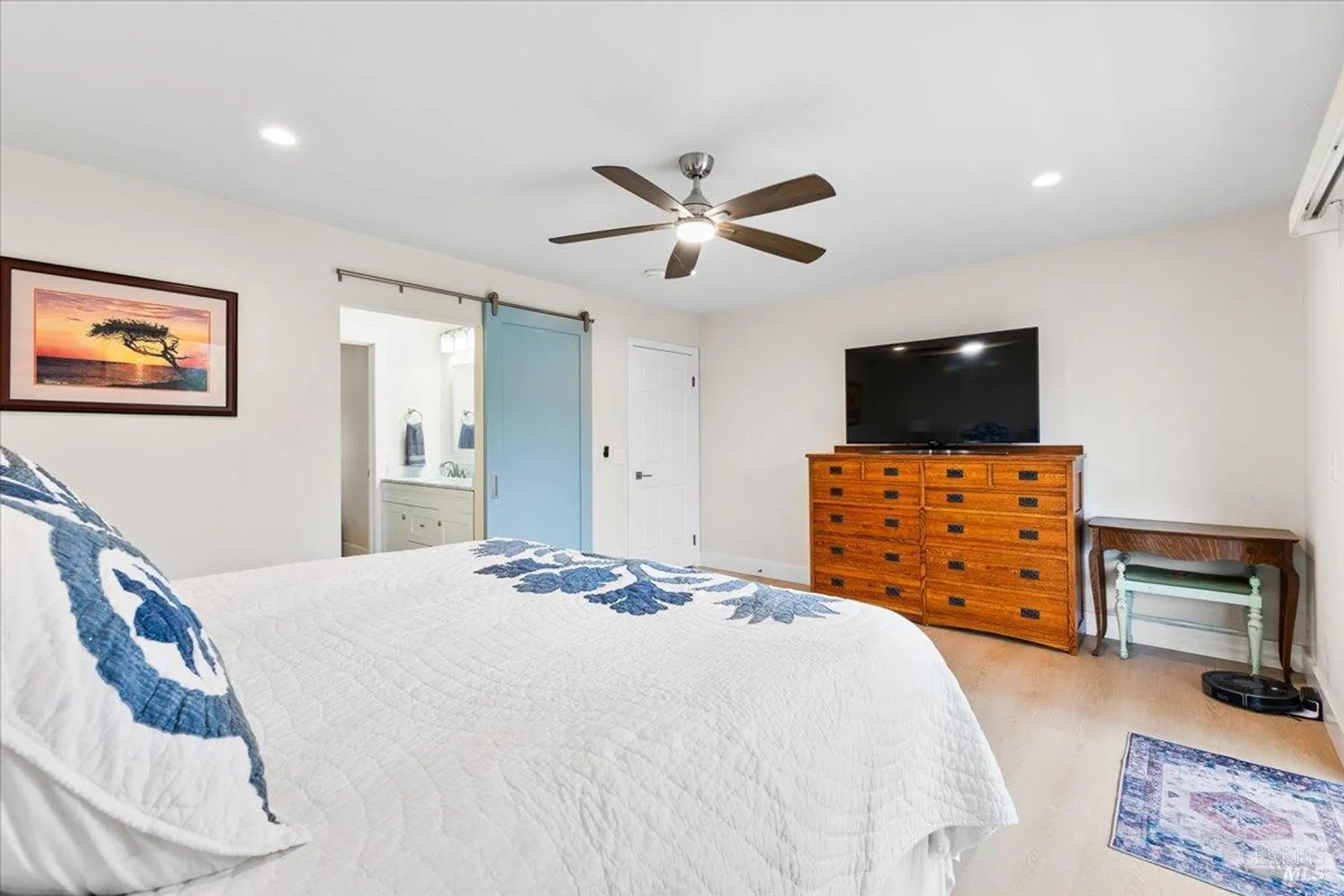 Property Slideshow image 23 of 49 | 6850 oakmont dr, Santa Rosa, CA, 95409