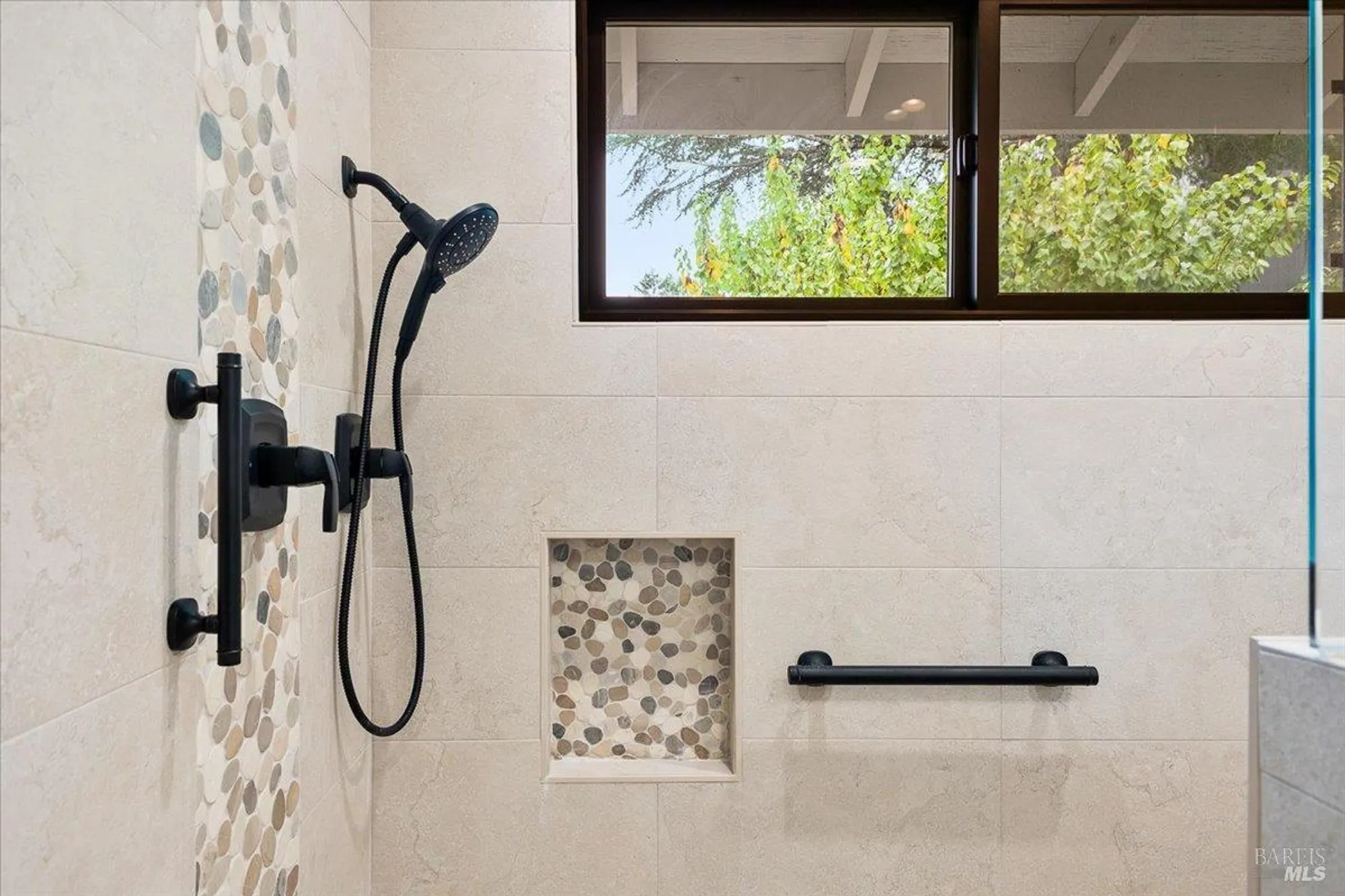 Property Slideshow image 26 of 49 | 6850 oakmont dr, Santa Rosa, CA, 95409