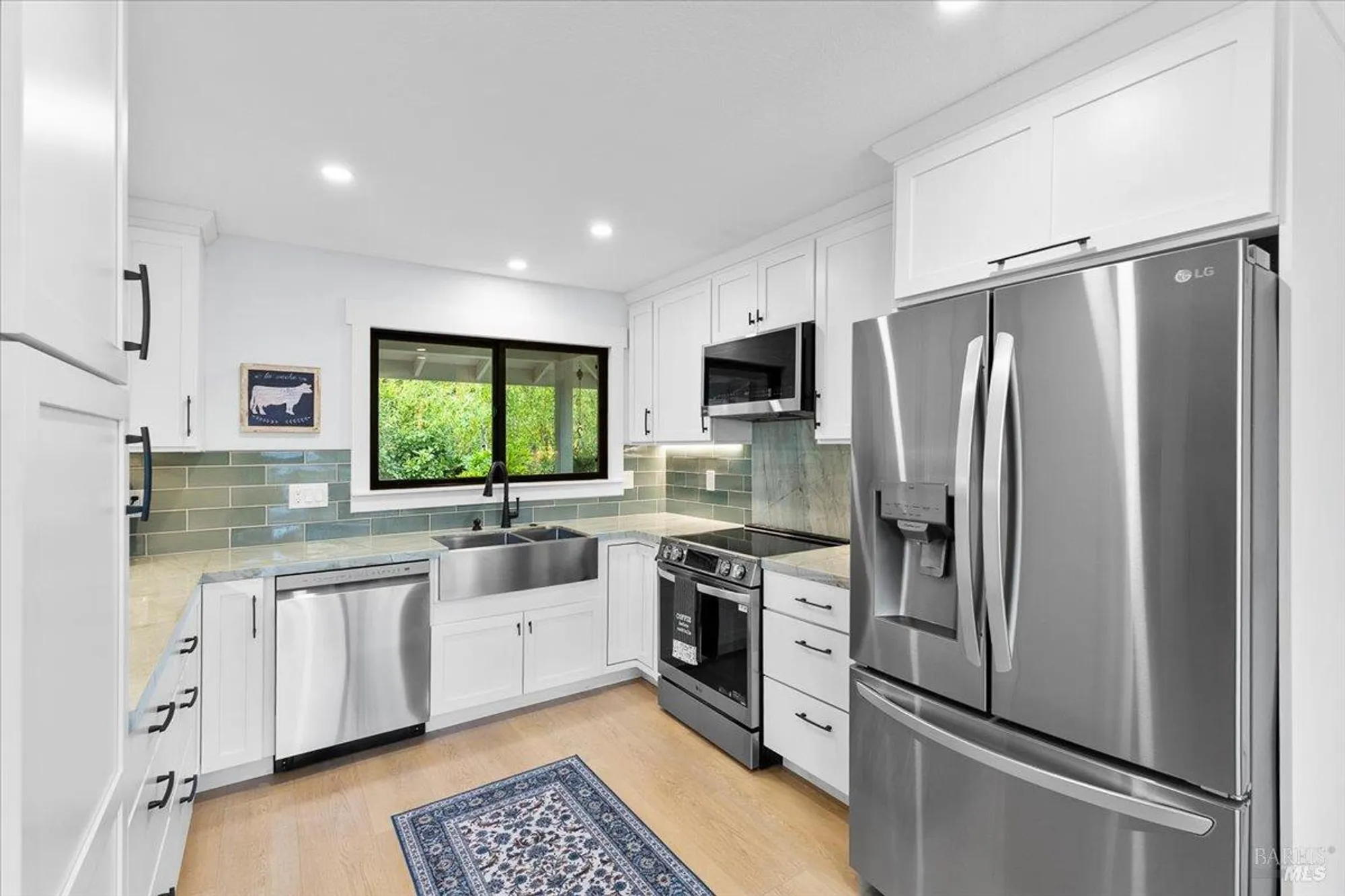 Property Slideshow image 16 of 49 | 6850 oakmont dr, Santa Rosa, CA, 95409