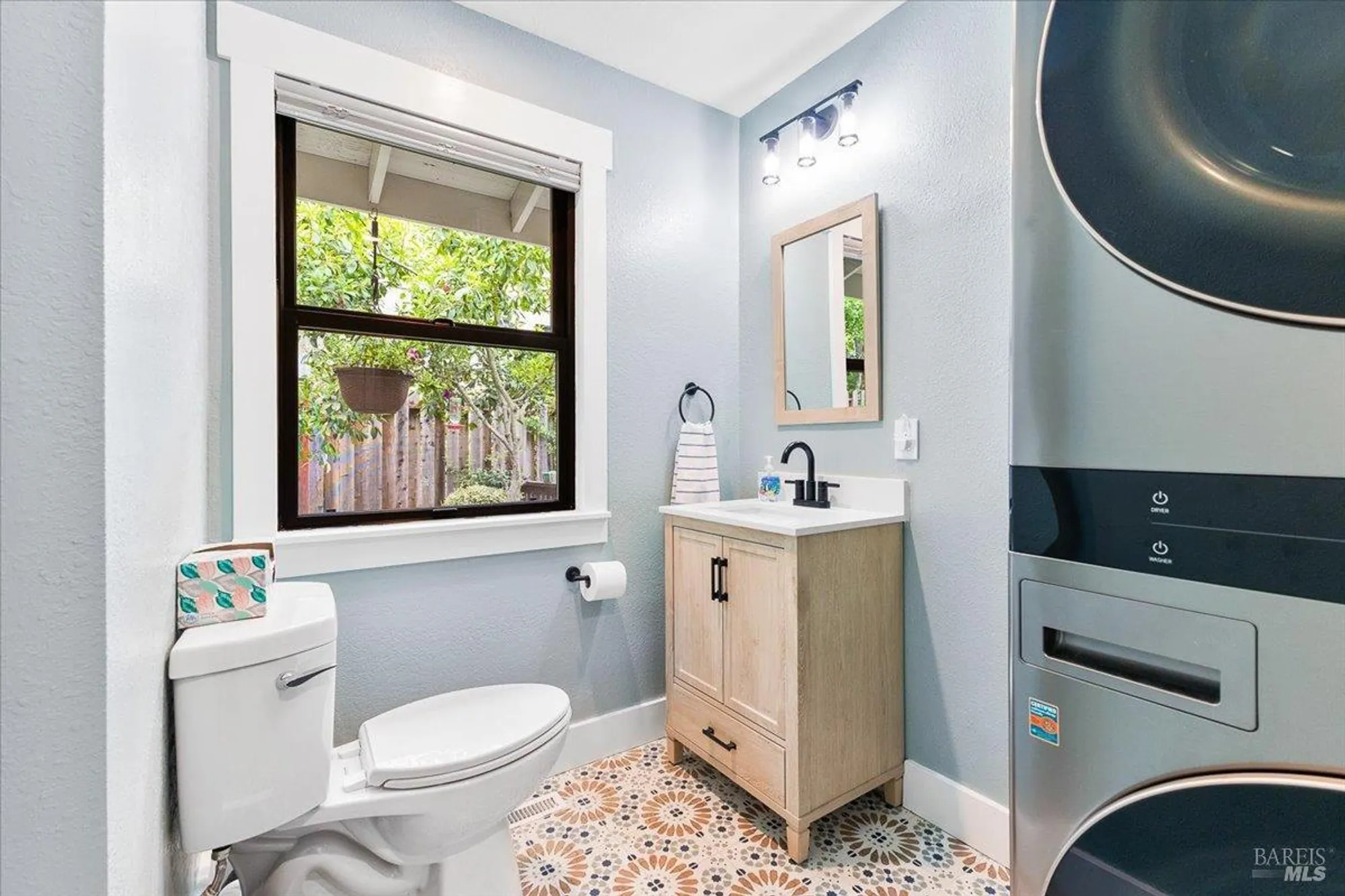 Property Slideshow image 30 of 49 | 6850 oakmont dr, Santa Rosa, CA, 95409