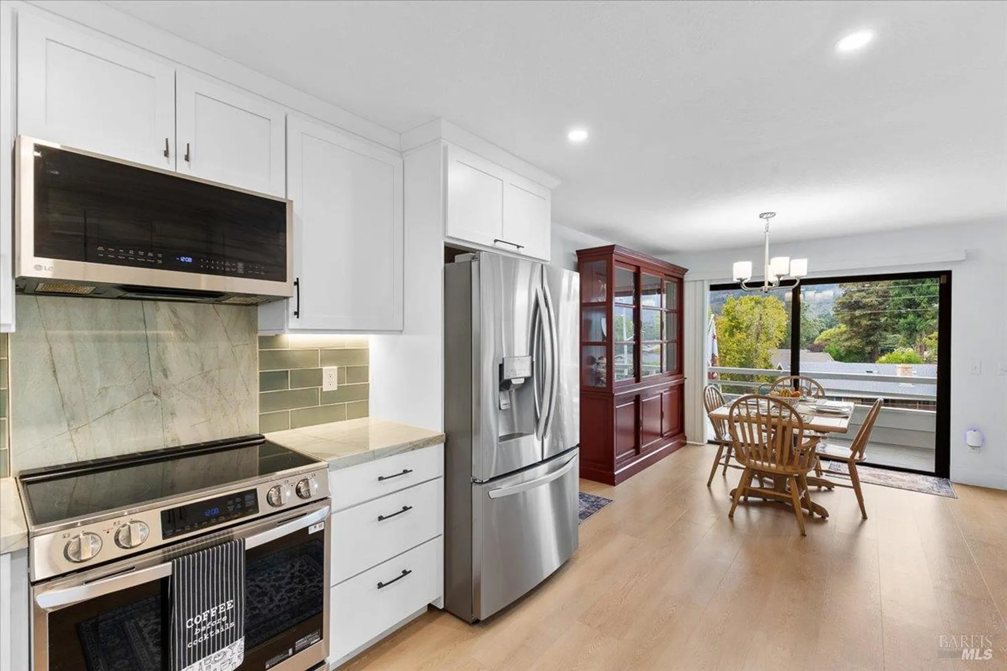 Property Slideshow image 18 of 49 | 6850 oakmont dr, Santa Rosa, CA, 95409