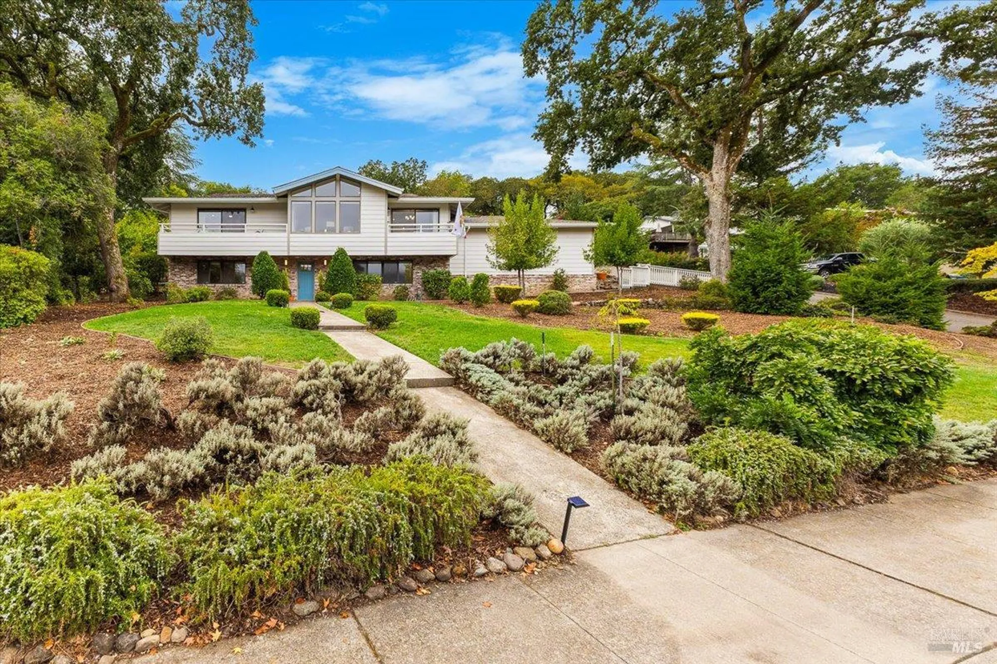 Property Slideshow image 7 of 49 | 6850 oakmont dr, Santa Rosa, CA, 95409