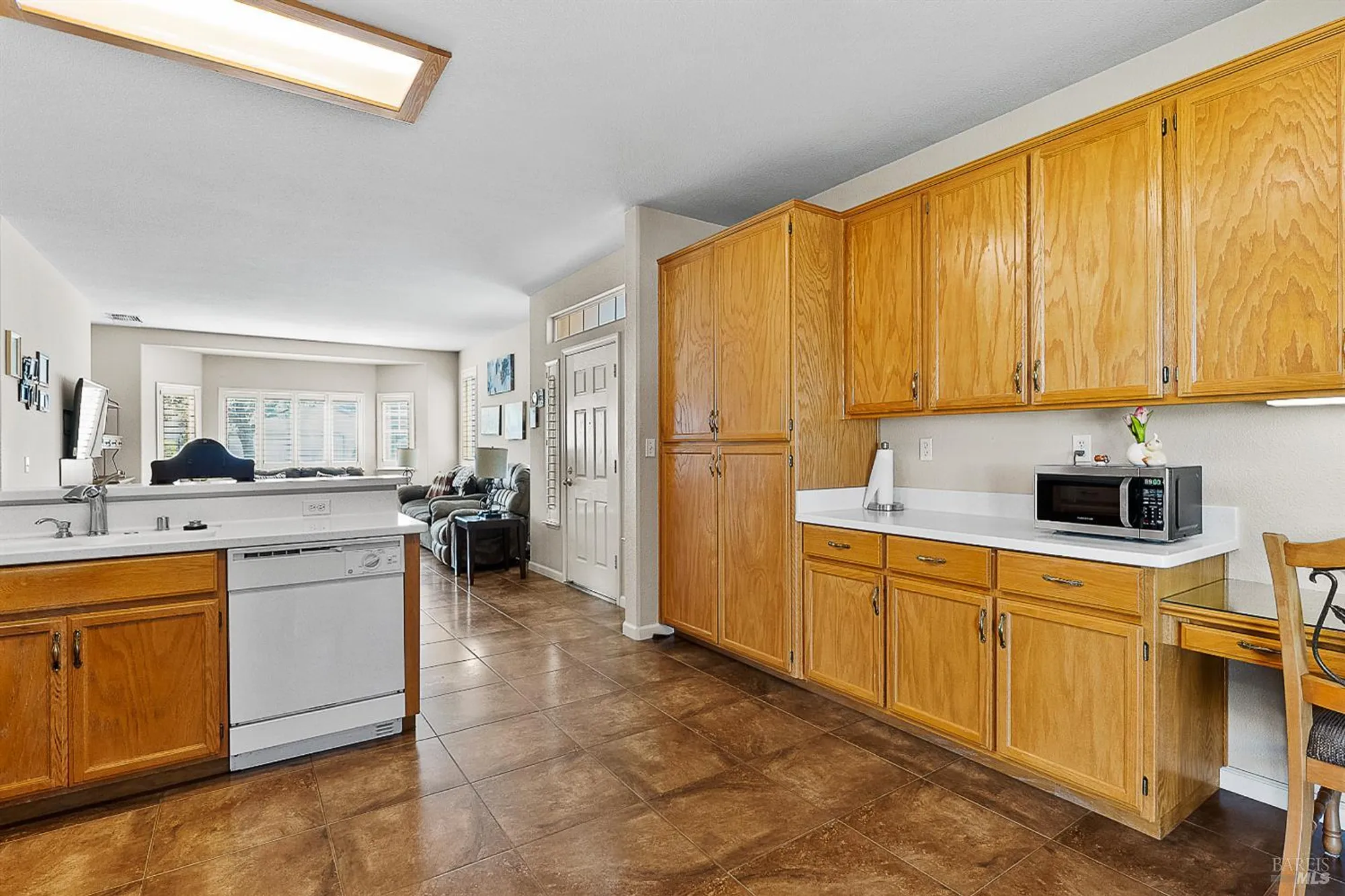 Property Slideshow image 11 of 30 | 714 cherry hills ln, Rio Vista, CA, 94571