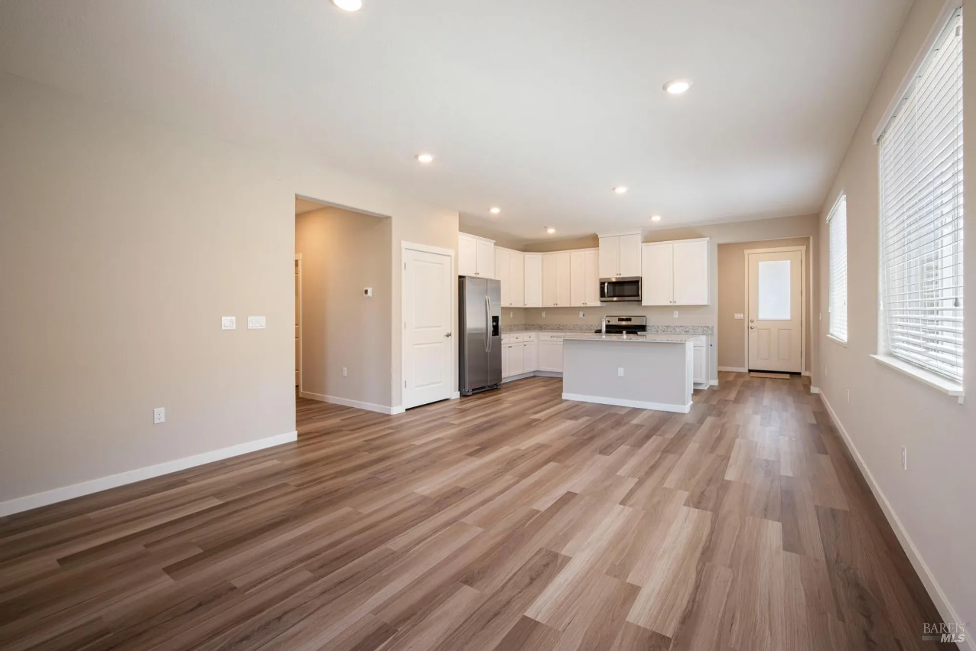 Property Slideshow image 7 of 20 | 2260 front porch ln, Rio Vista, CA, 94571