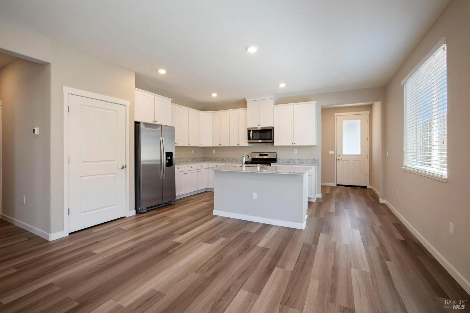 Property Slideshow image 9 of 20 | 2260 front porch ln, Rio Vista, CA, 94571