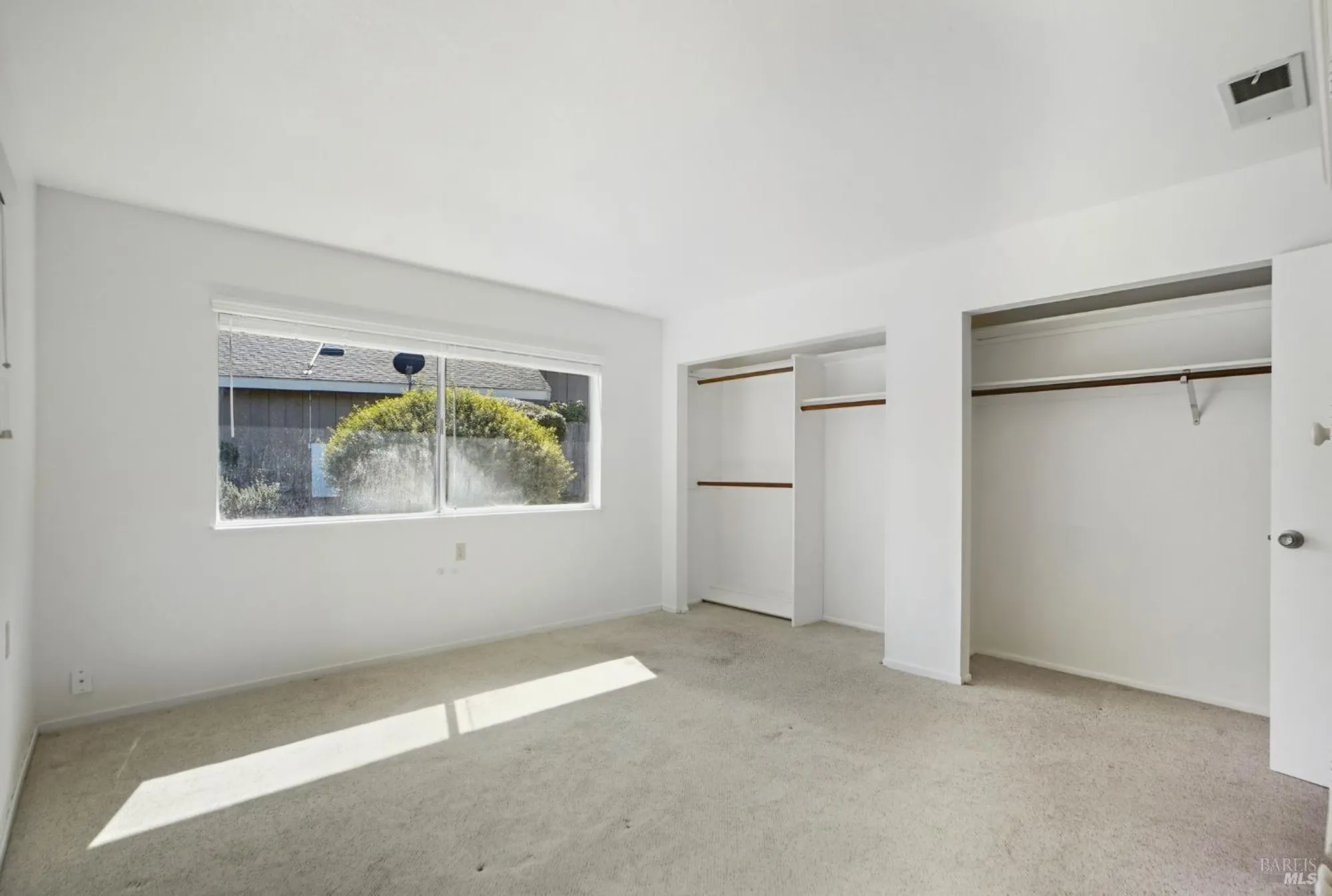 Property Slideshow image 10 of 18 | 316 green field cir, Santa Rosa, CA, 95409