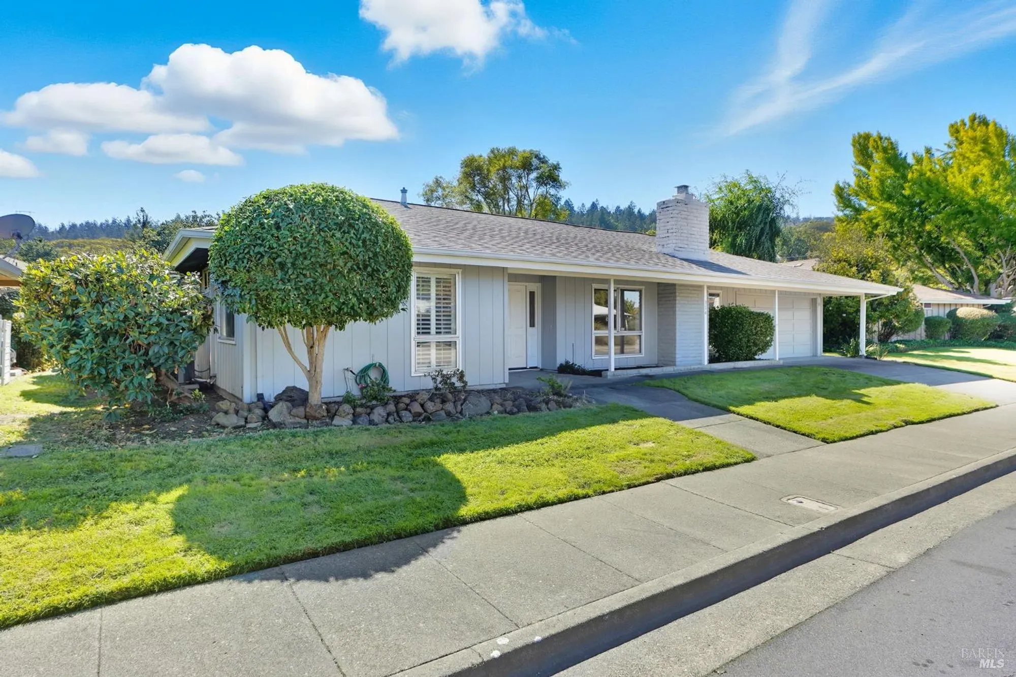Property Slideshow image 2 of 18 | 316 green field cir, Santa Rosa, CA, 95409
