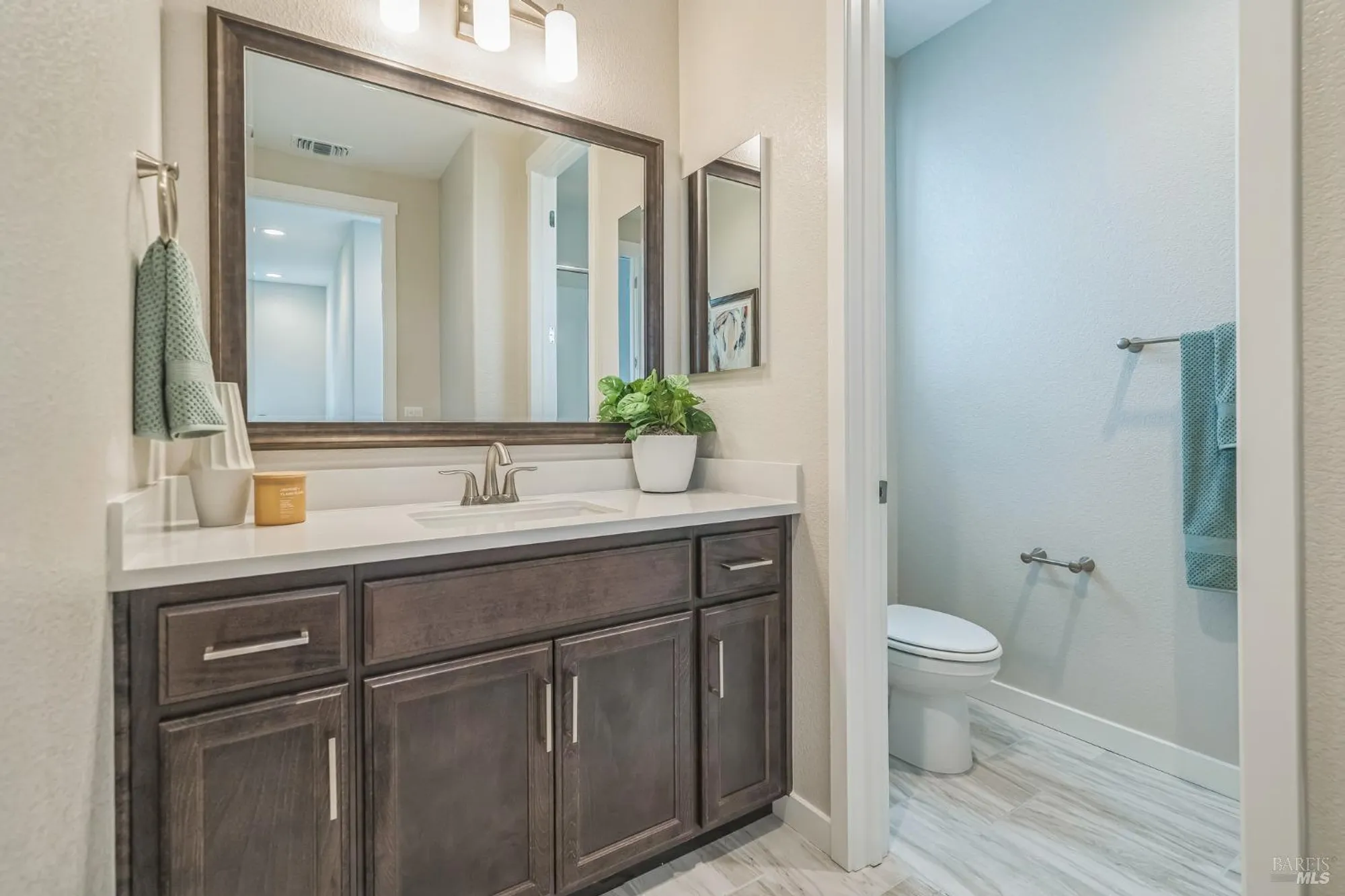 Property Slideshow image 12 of 19 | 2324 serenity dr, Rio Vista, CA, 94571