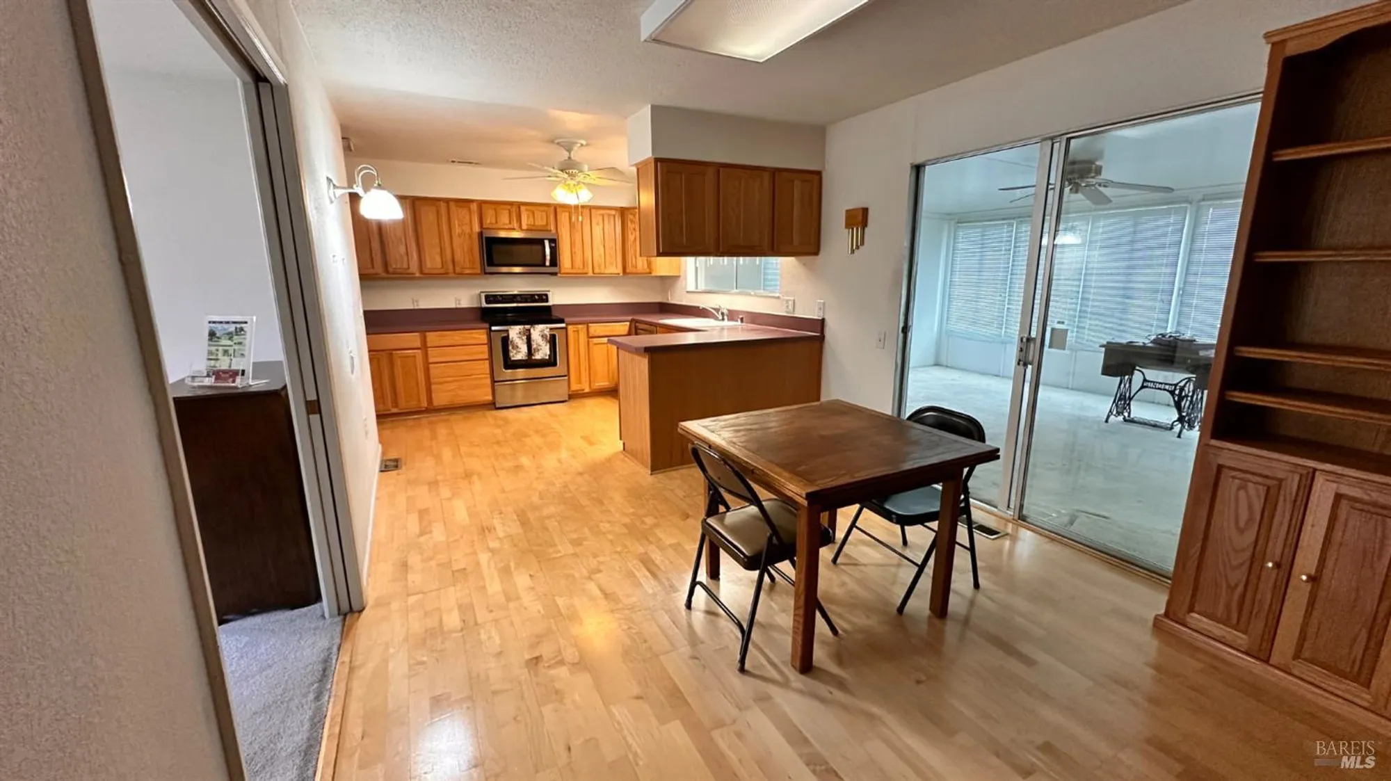 Property Slideshow image 5 of 18 | 201 lassen cir, Vacaville, CA, 95687