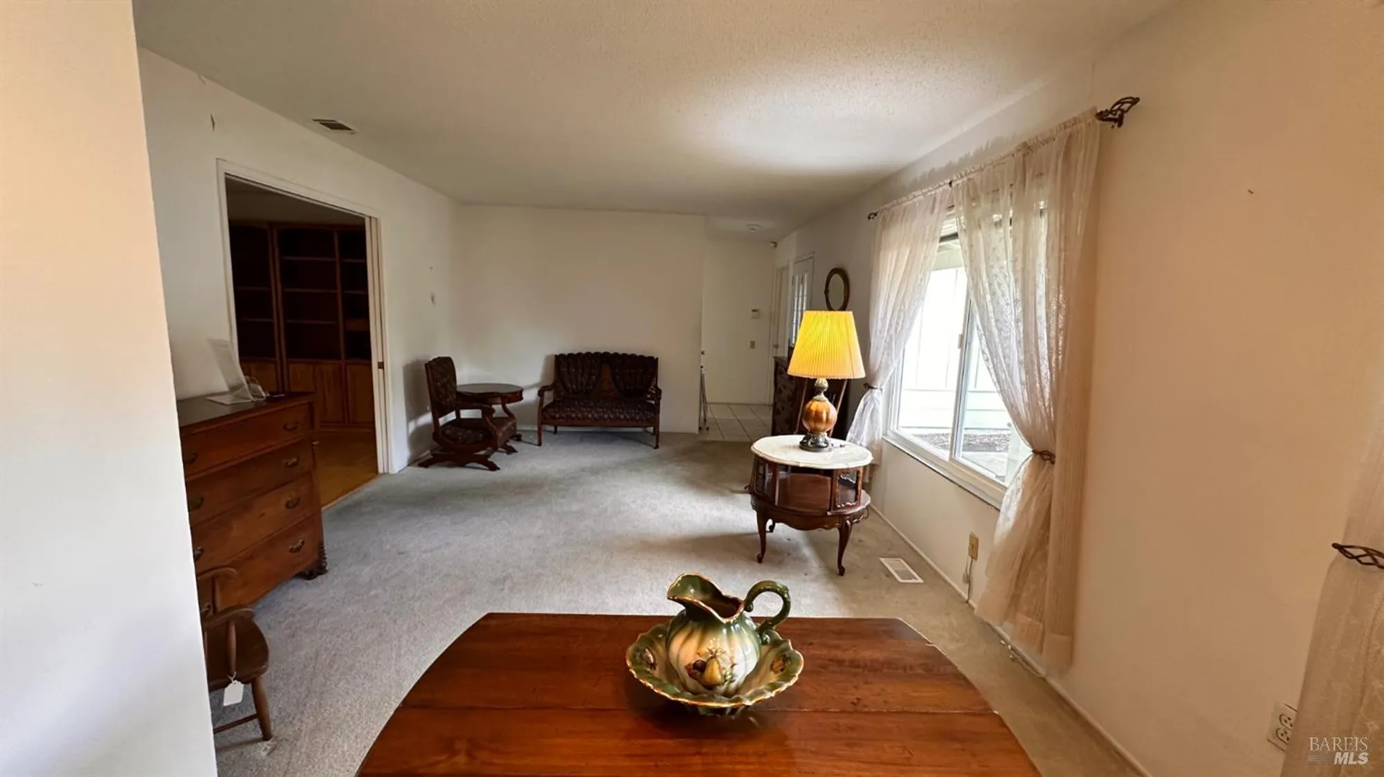 Property Slideshow image 7 of 18 | 201 lassen cir, Vacaville, CA, 95687