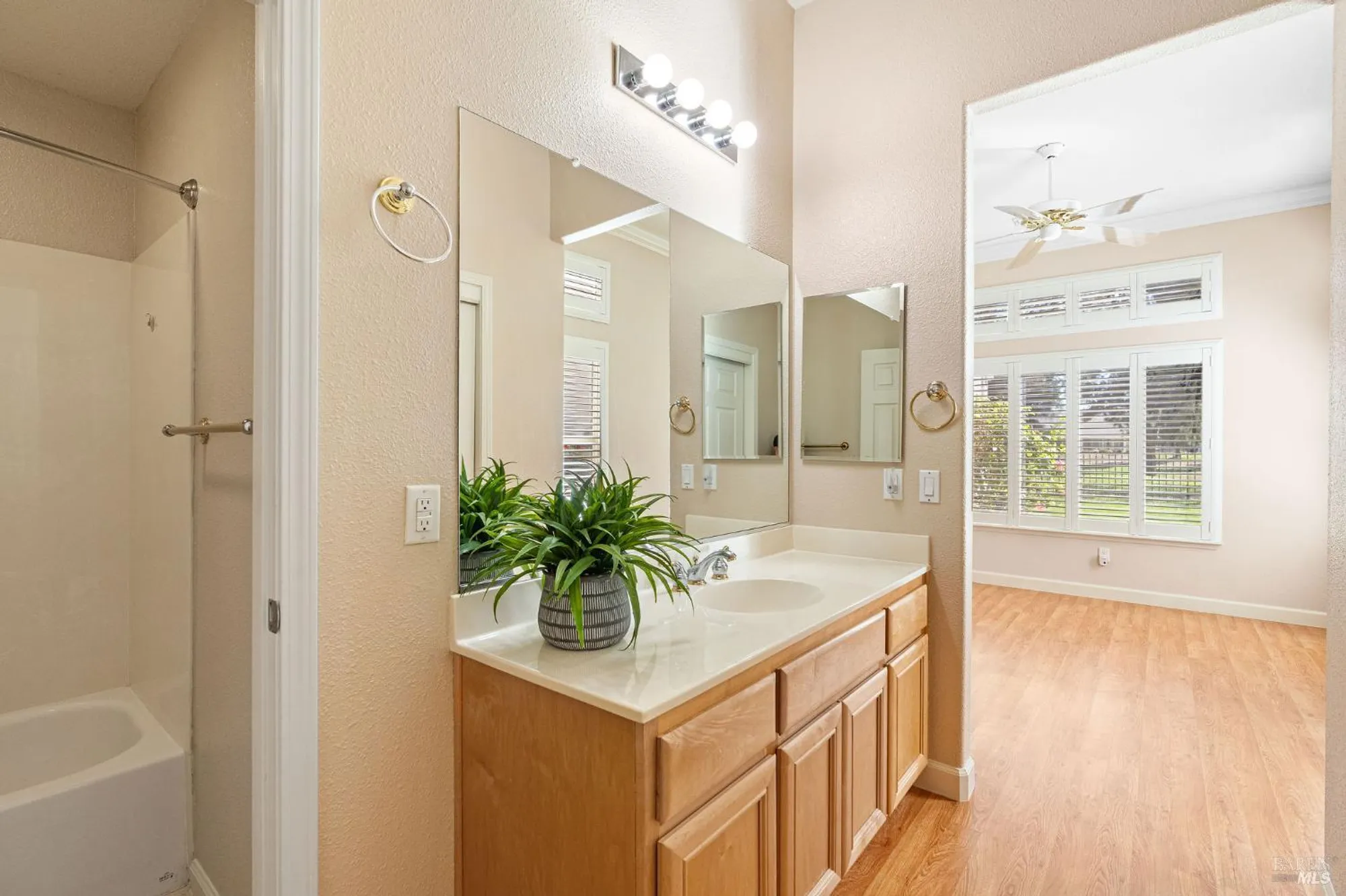 Property Slideshow image 29 of 68 | 459 cedar ridge dr, Rio Vista, CA, 94571