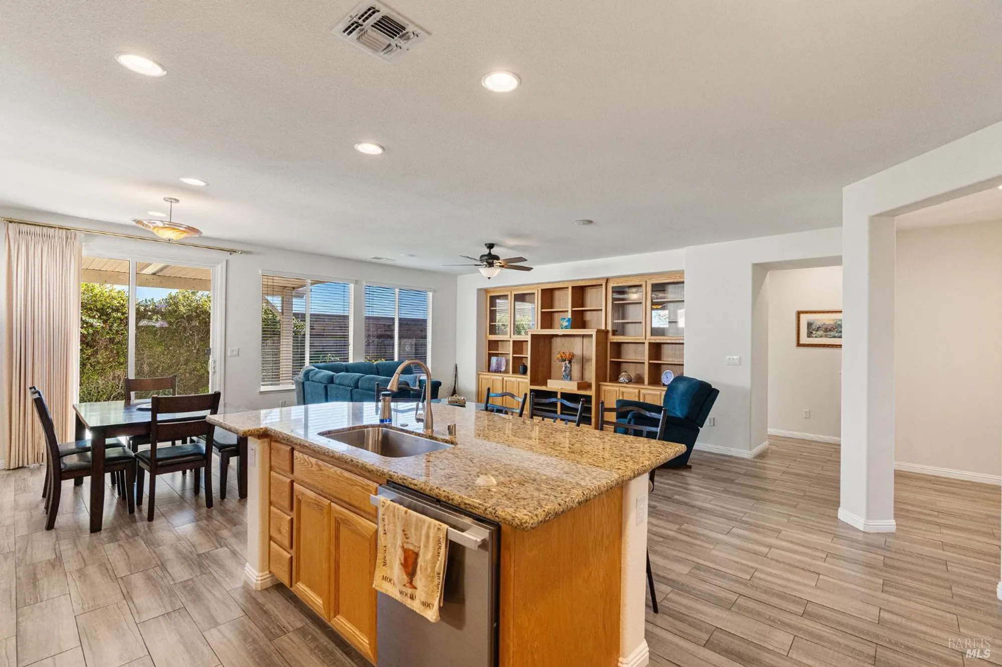 Property Slideshow image 12 of 58 | 608 american falls dr, Rio Vista, CA, 94571