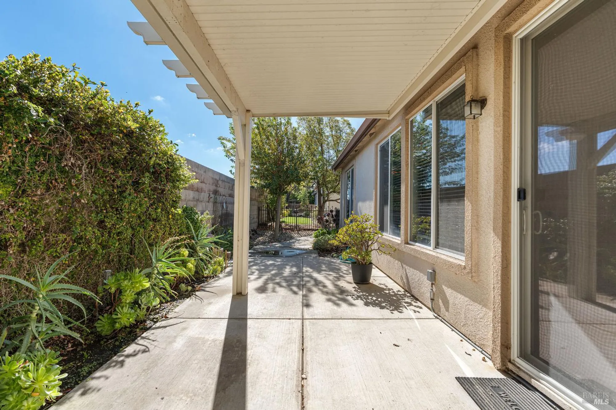 Property Slideshow image 28 of 58 | 608 american falls dr, Rio Vista, CA, 94571