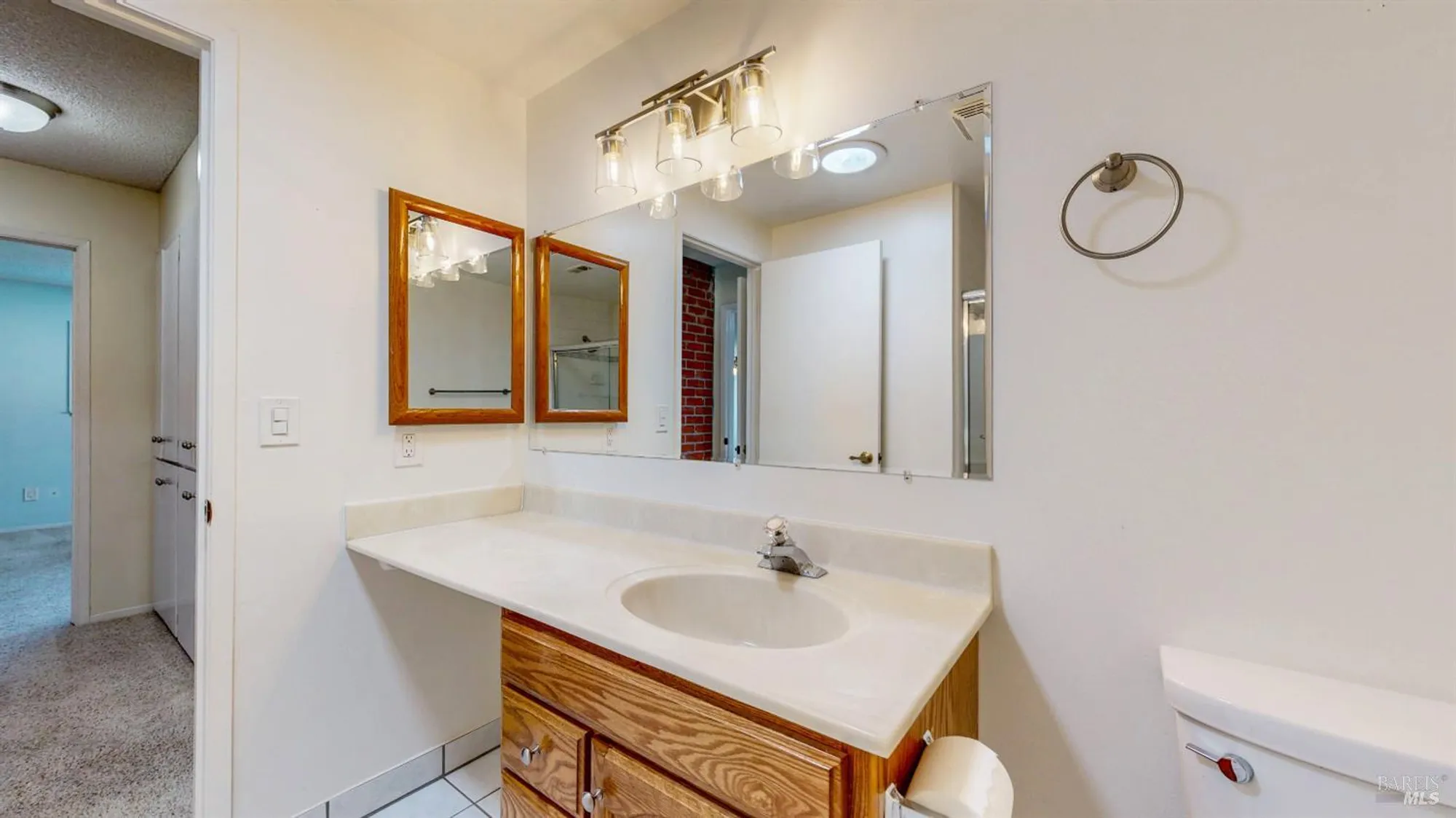 Property Slideshow image 33 of 65 | 339 valley oaks dr, Santa Rosa, CA, 95409