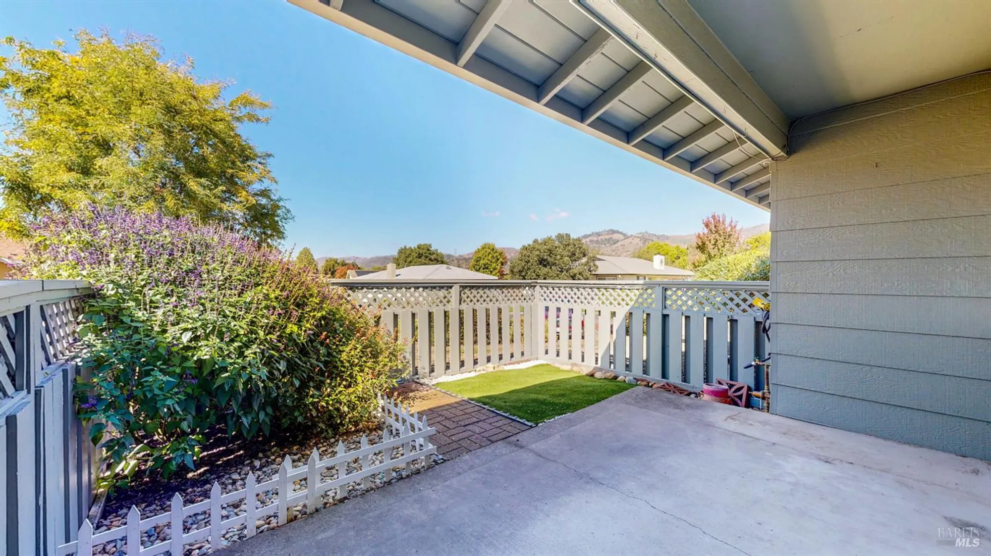 Property Slideshow image 48 of 65 | 339 valley oaks dr, Santa Rosa, CA, 95409
