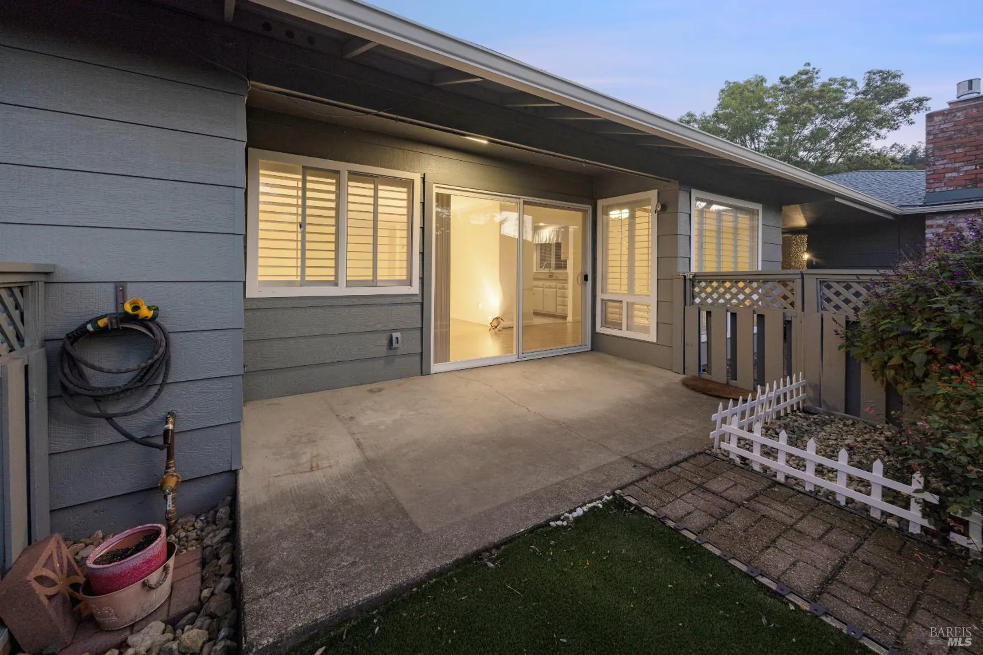 Property Slideshow image 51 of 65 | 339 valley oaks dr, Santa Rosa, CA, 95409