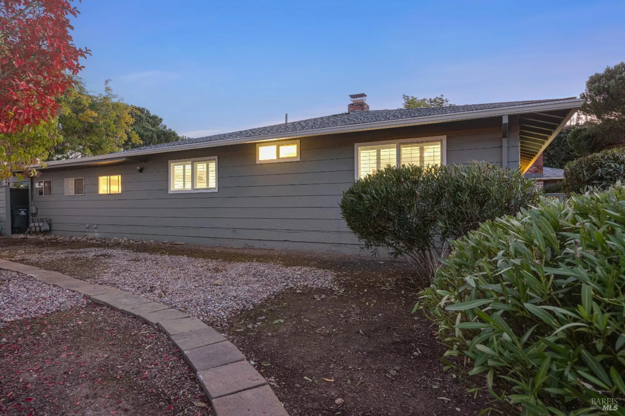 Property Slideshow image 59 of 65 | 339 valley oaks dr, Santa Rosa, CA, 95409