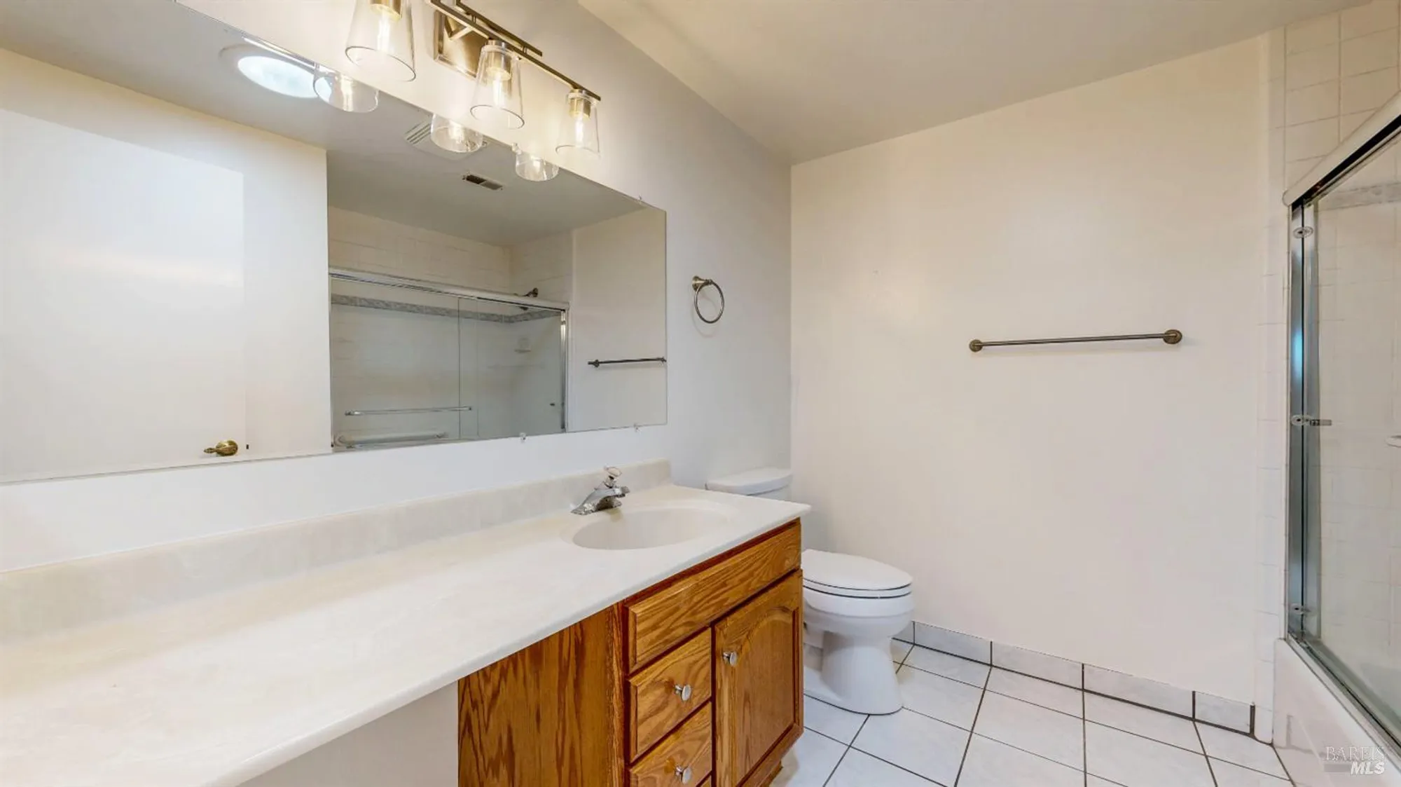 Property Slideshow image 32 of 65 | 339 valley oaks dr, Santa Rosa, CA, 95409