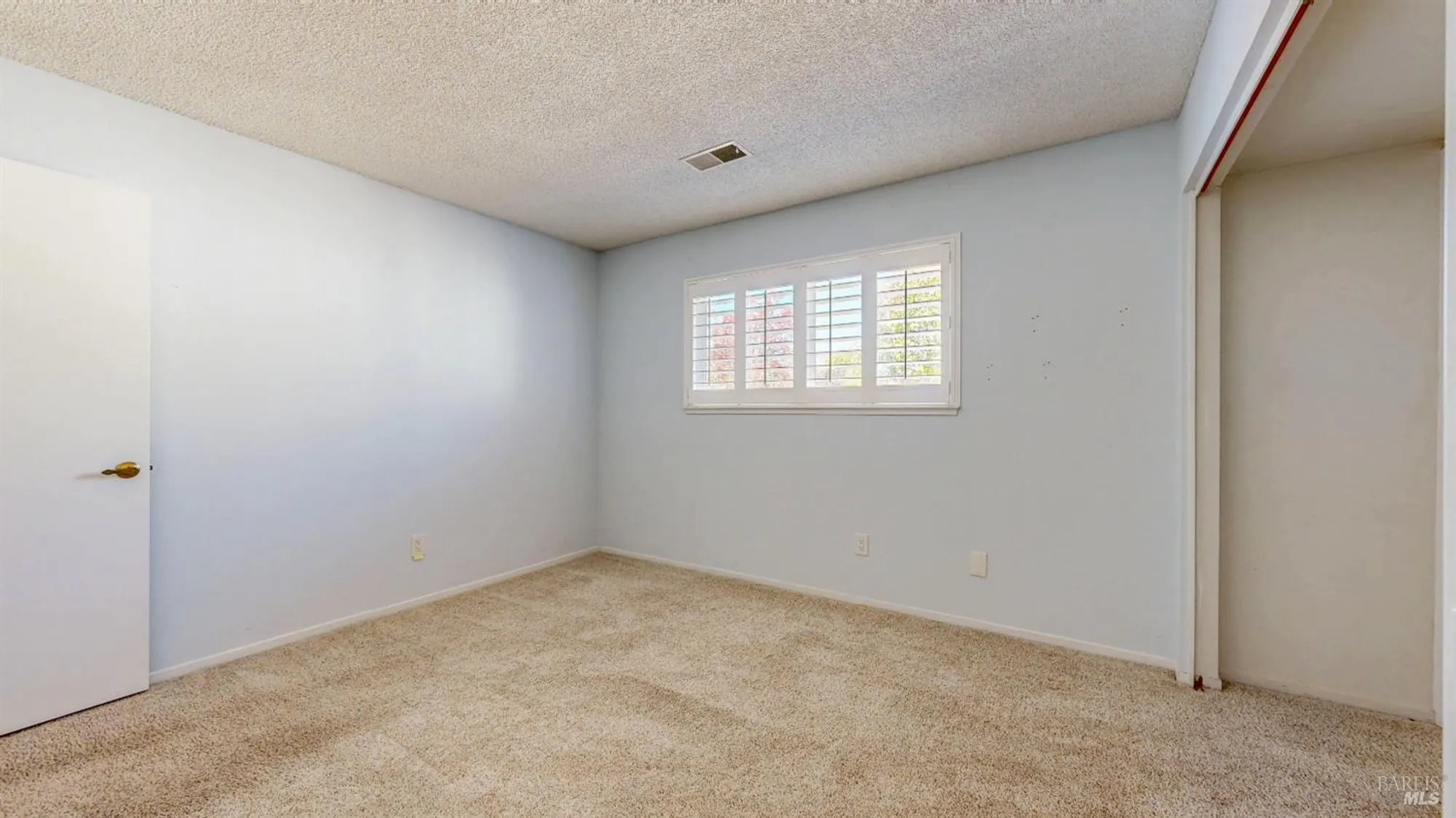 Property Slideshow image 27 of 65 | 339 valley oaks dr, Santa Rosa, CA, 95409