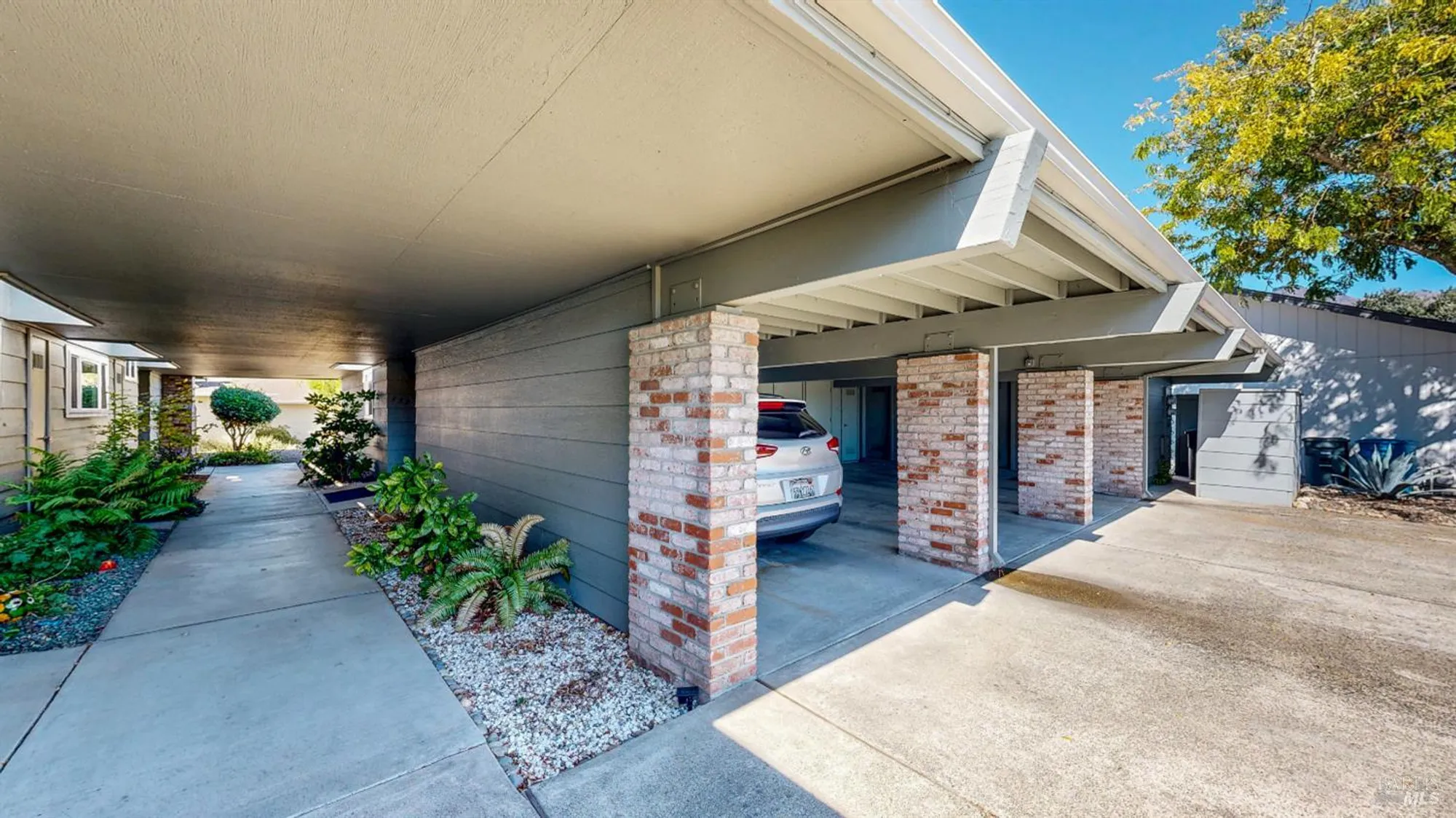 Property Slideshow image 6 of 65 | 339 valley oaks dr, Santa Rosa, CA, 95409
