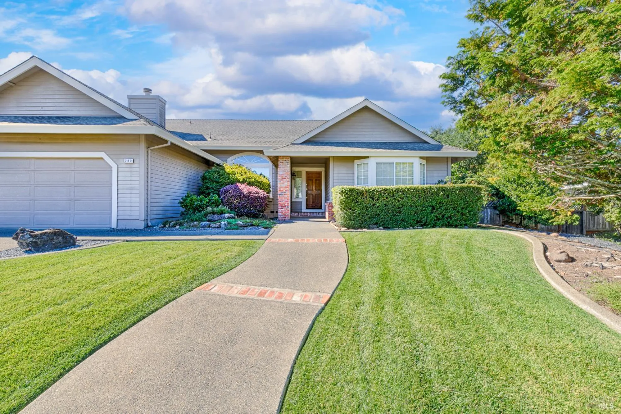 Property Slideshow image 1 of 56 | 240 silver creek cir, Santa Rosa, CA, 95409
