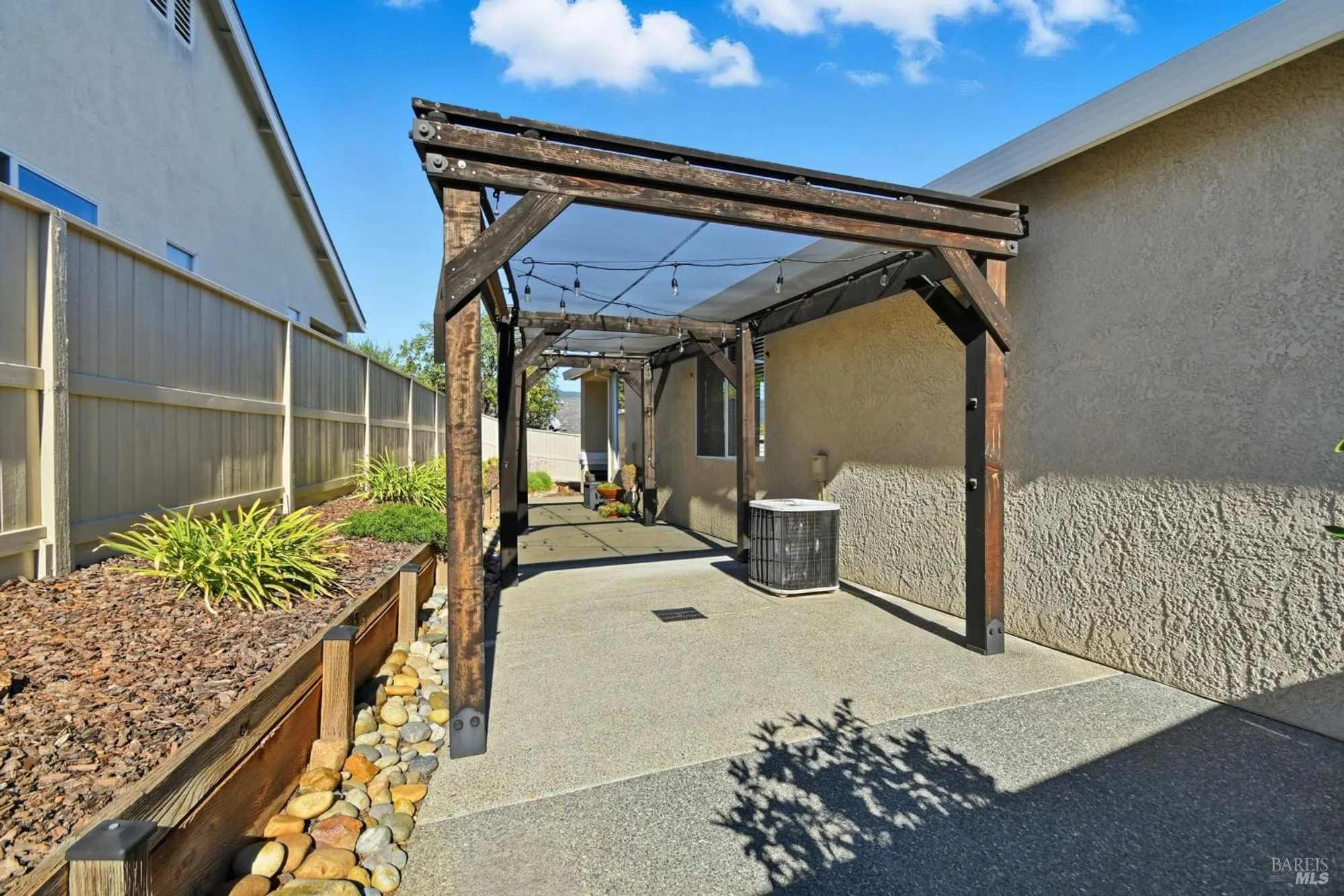 Property Slideshow image 26 of 36 | 154 clover springs dr, Cloverdale, CA, 95425