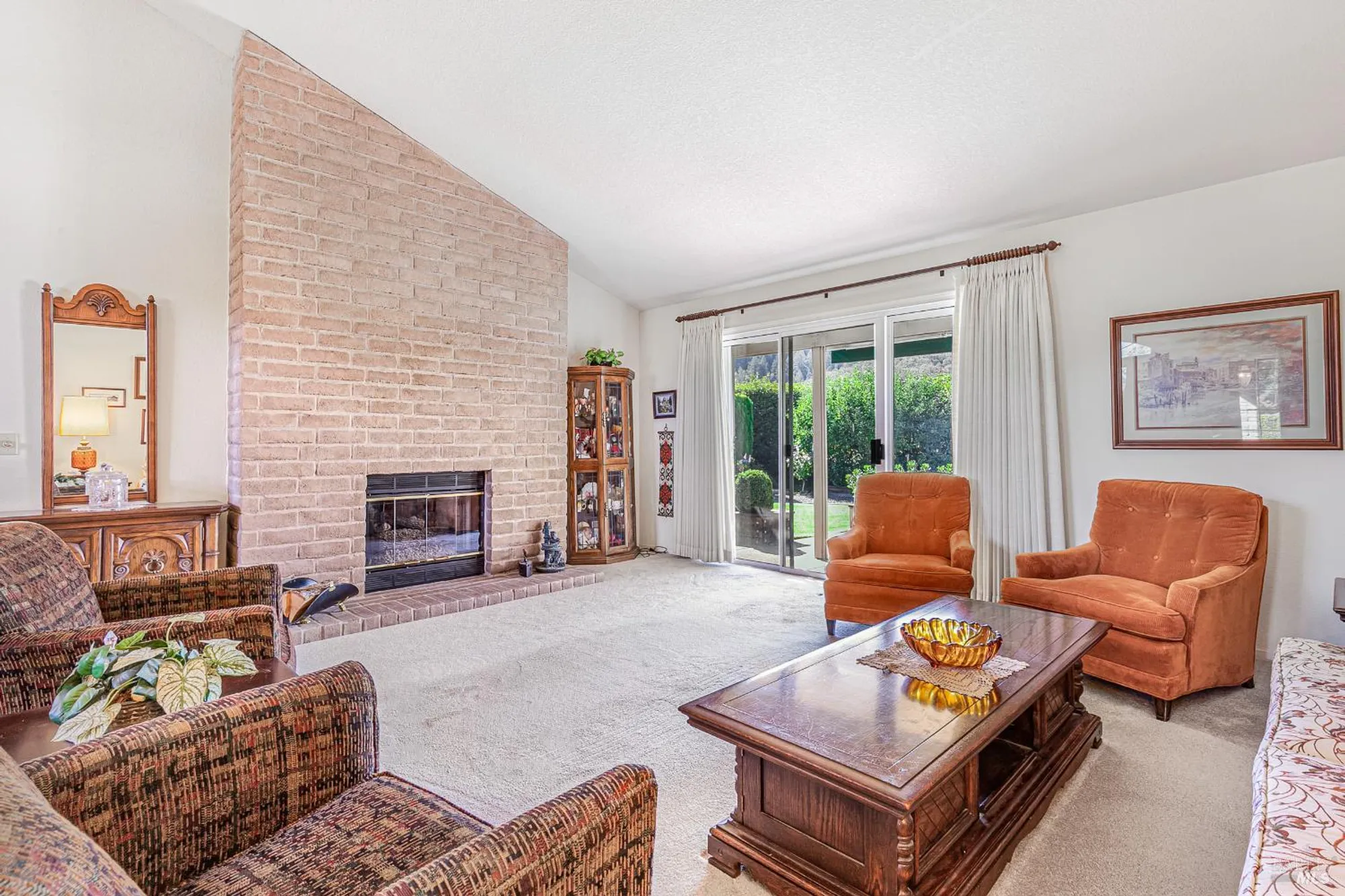 Property Slideshow image 5 of 56 | 240 silver creek cir, Santa Rosa, CA, 95409